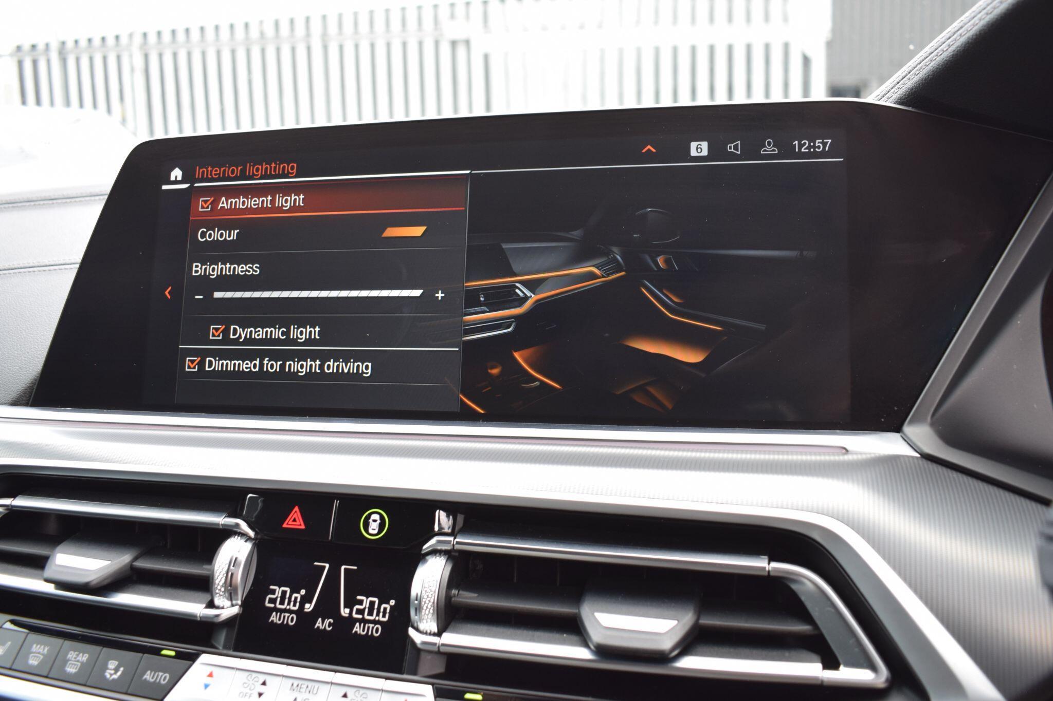 BMW X5 view 18