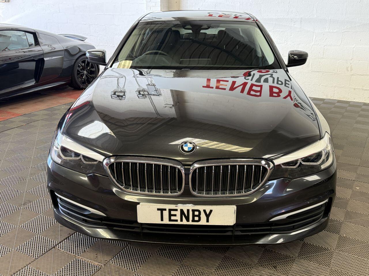 BMW 5 Series view 3