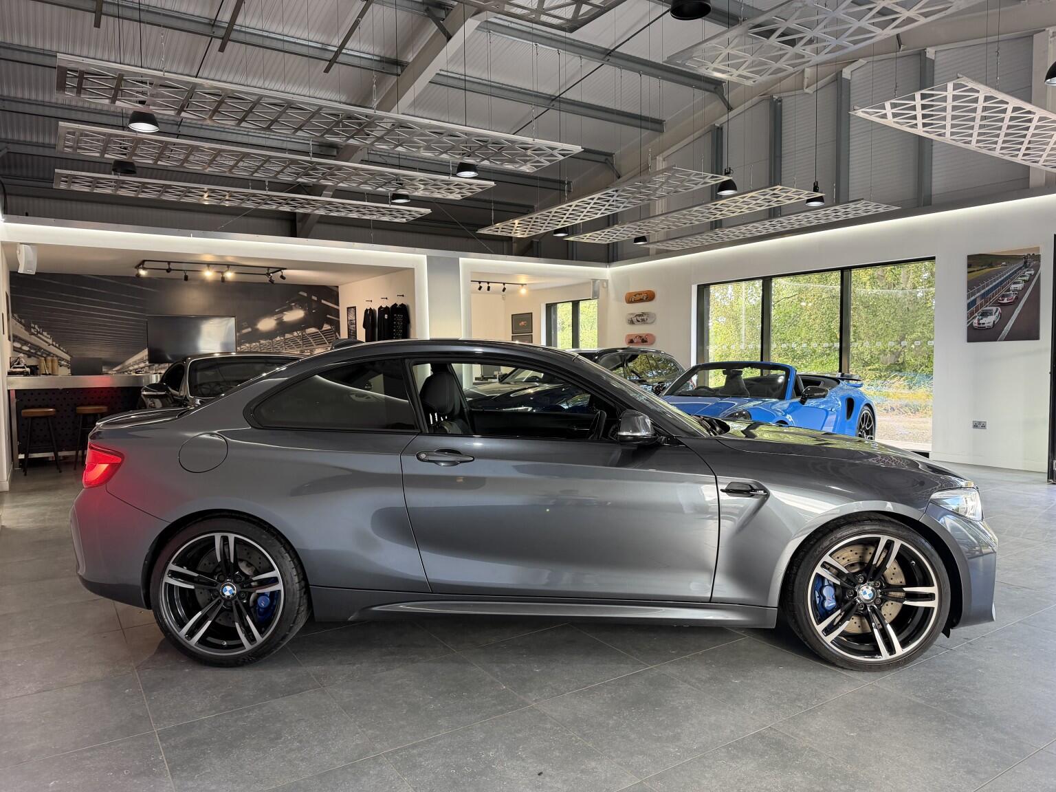 BMW M2 view 17