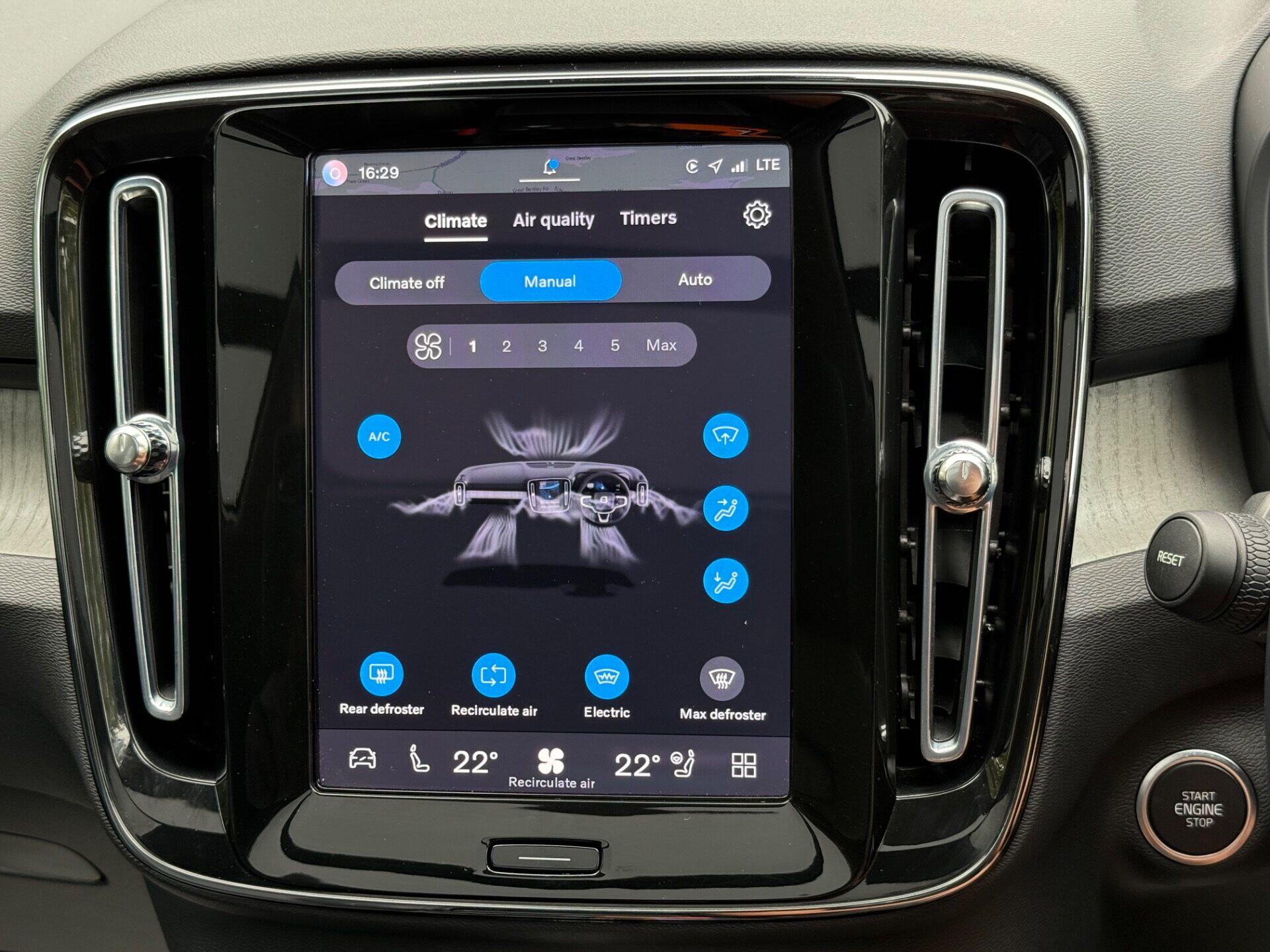 Volvo XC40 view 41