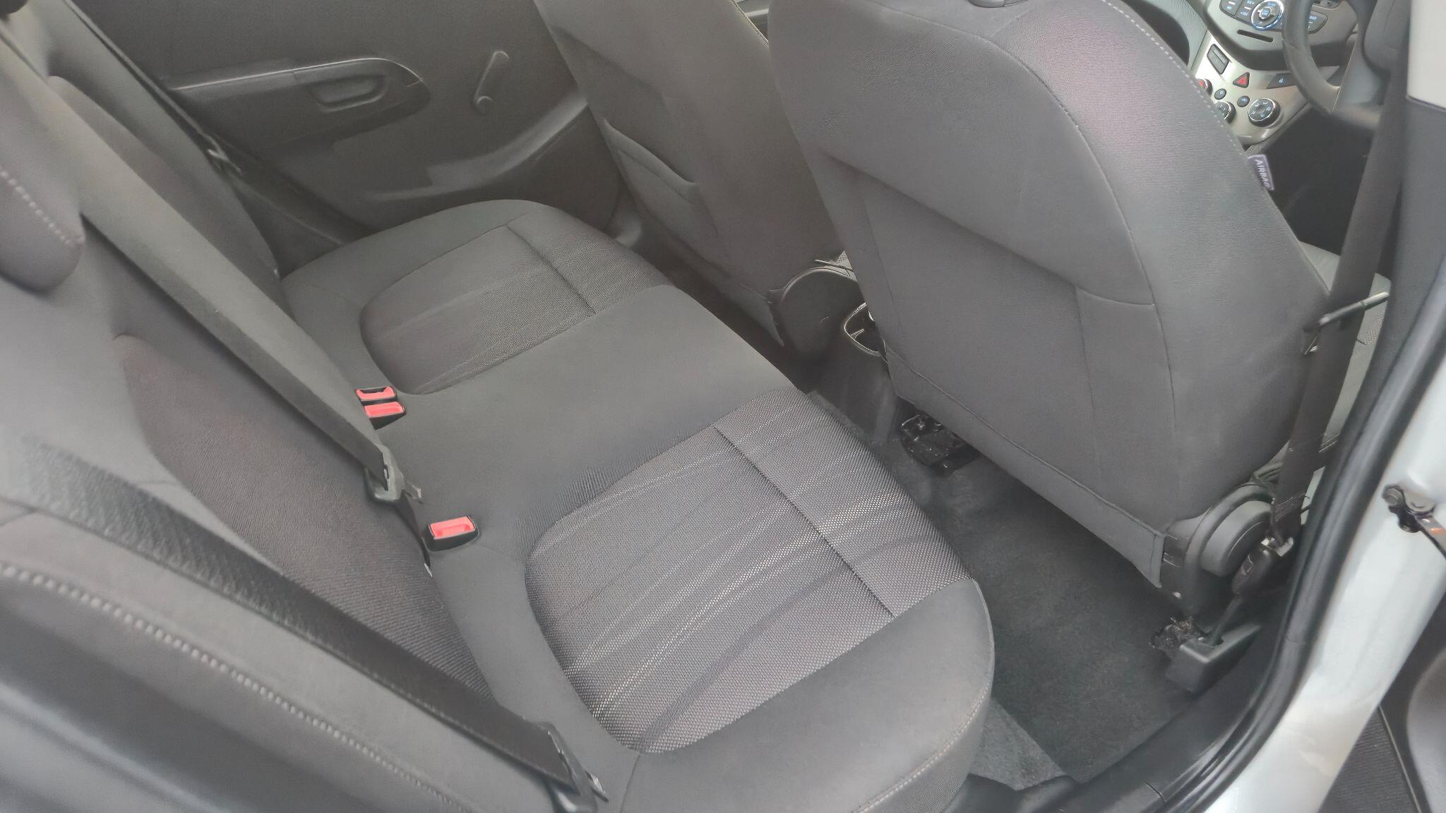 Chevrolet Aveo view 15