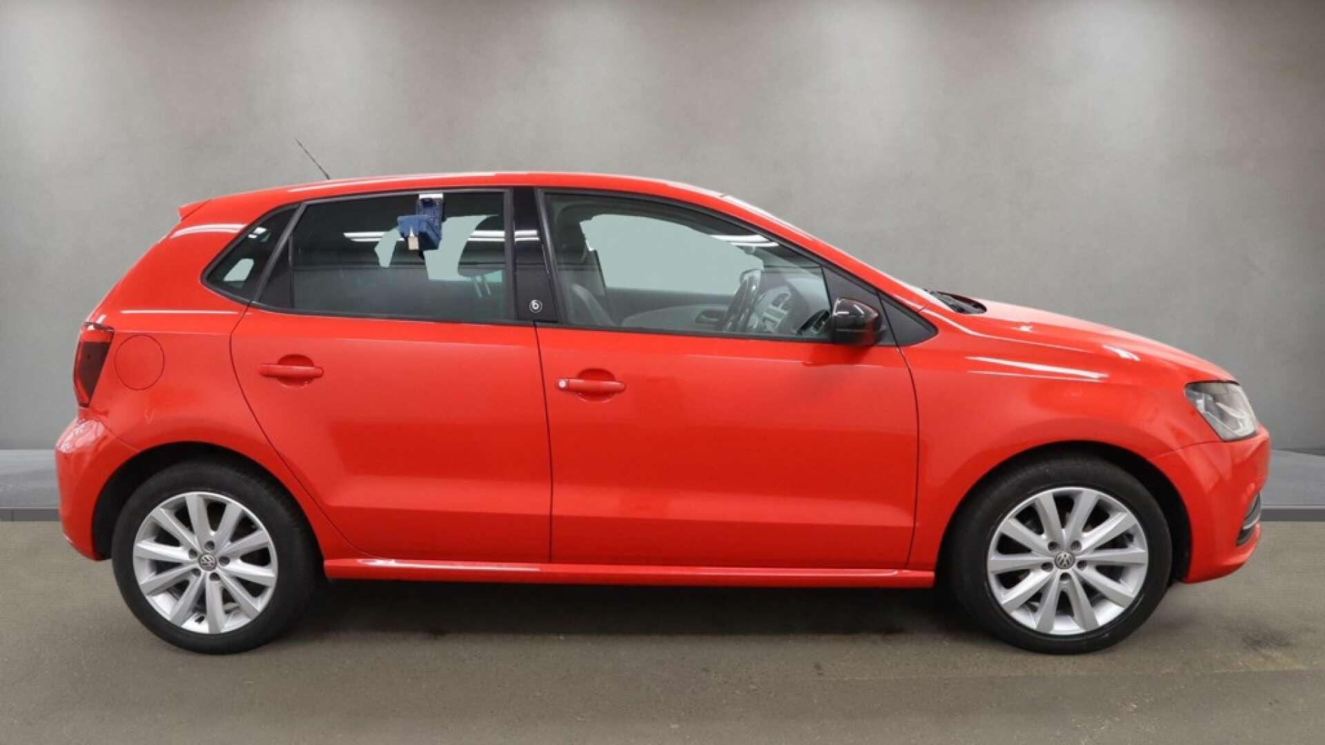 Volkswagen Polo view 10