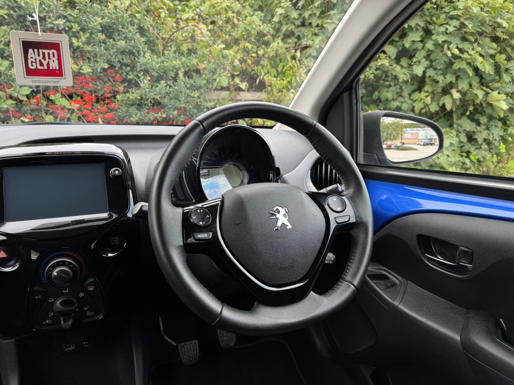 Peugeot 108 view 29
