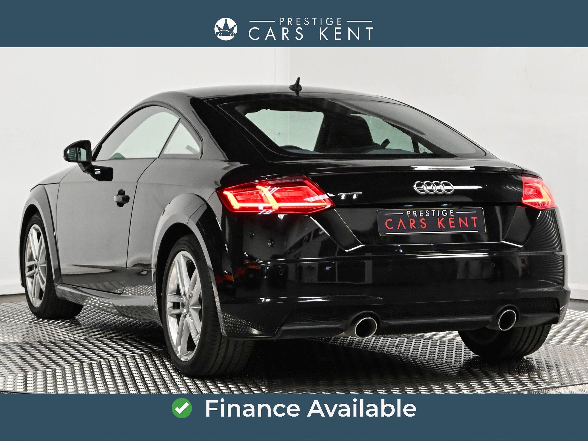 Audi TT view 3