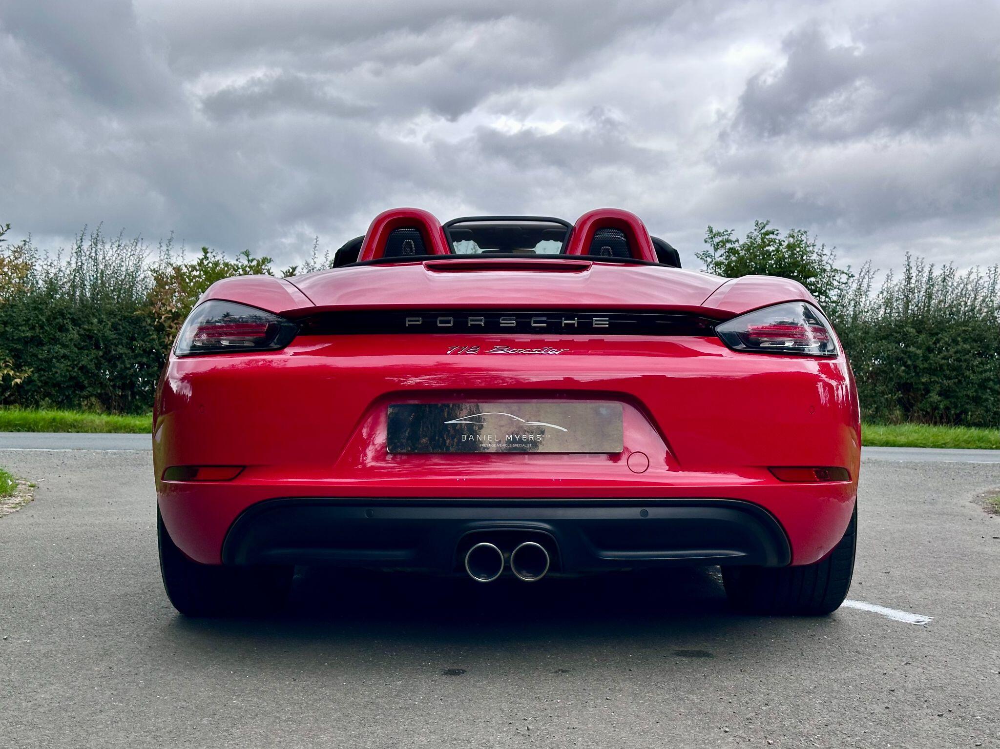 Porsche 718 Boxster view 43