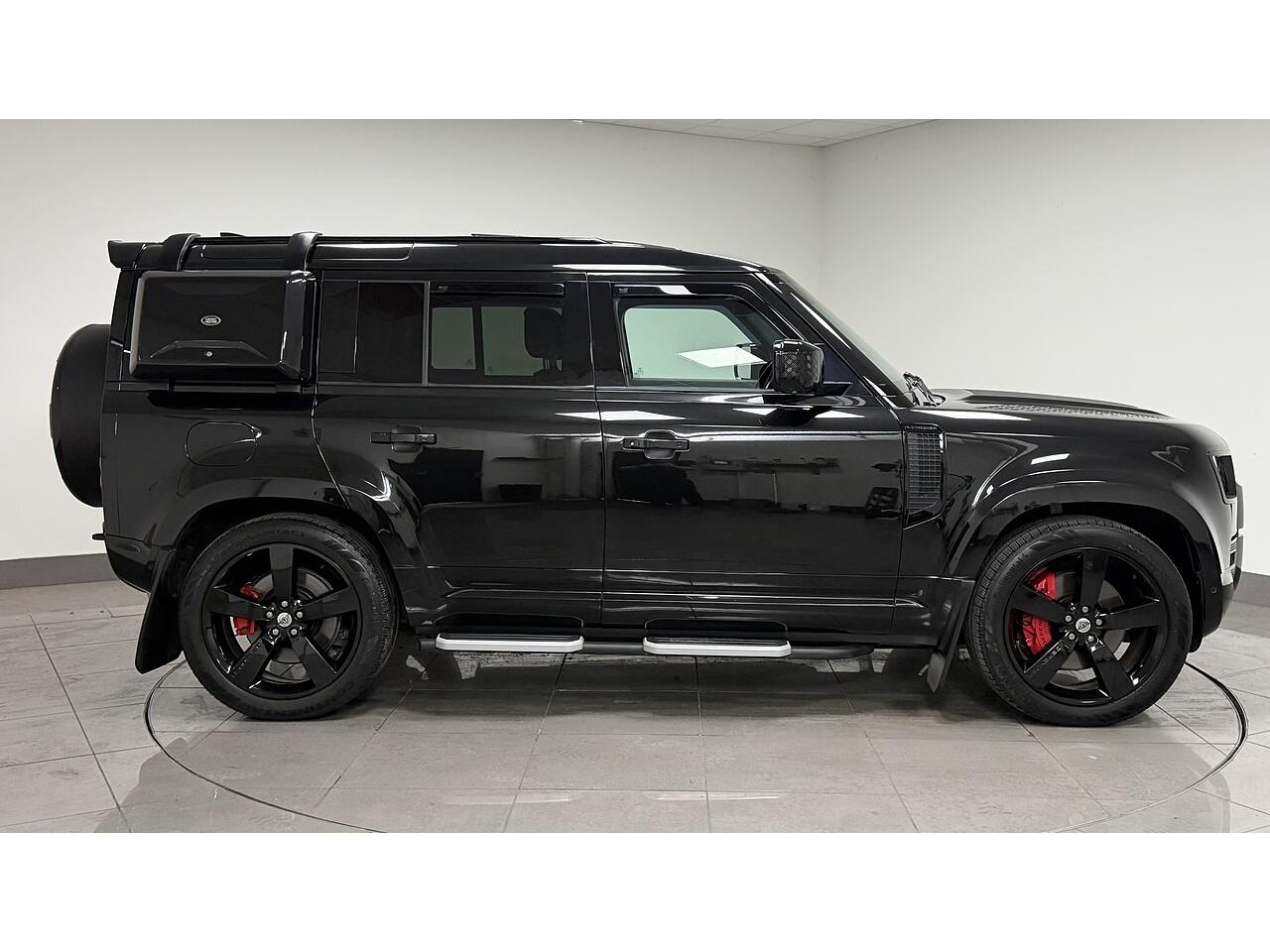 Land Rover Defender view 9