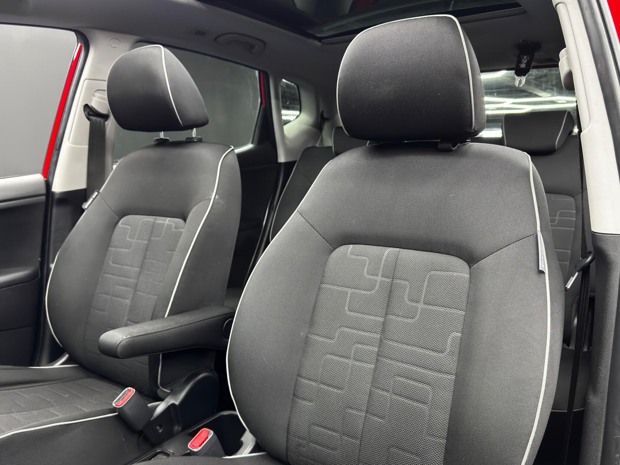 Kia Venga view 14