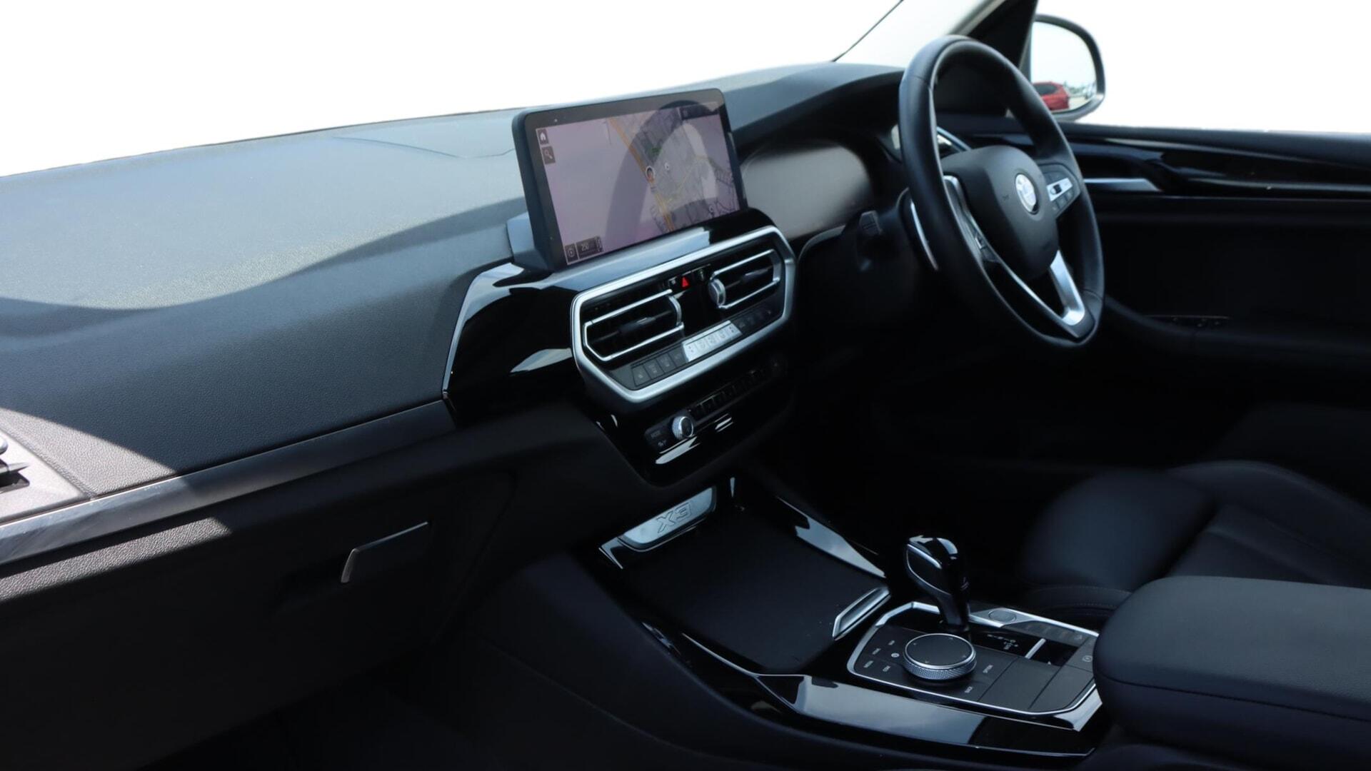 BMW X3 view 7