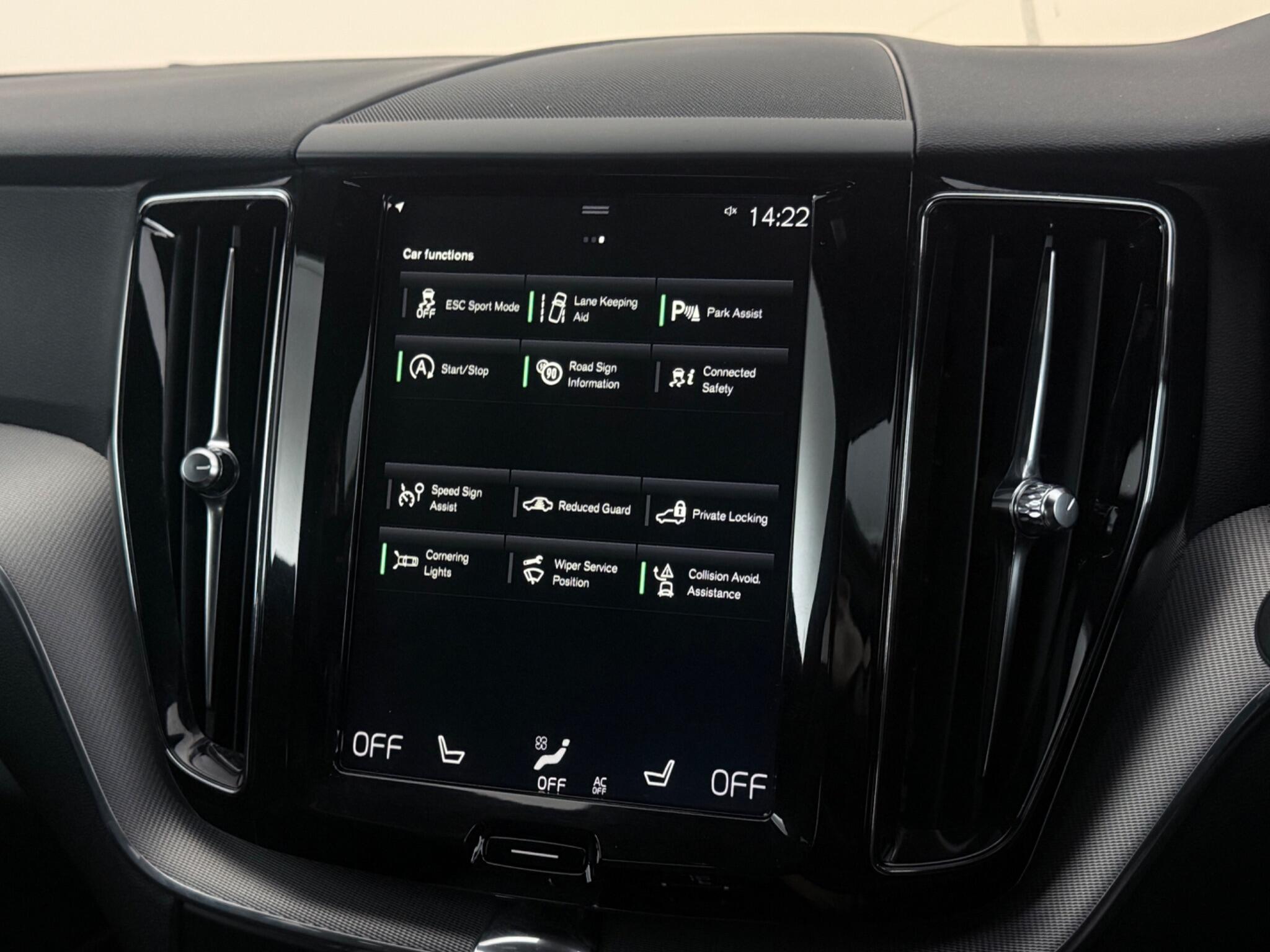 Volvo XC60 view 21
