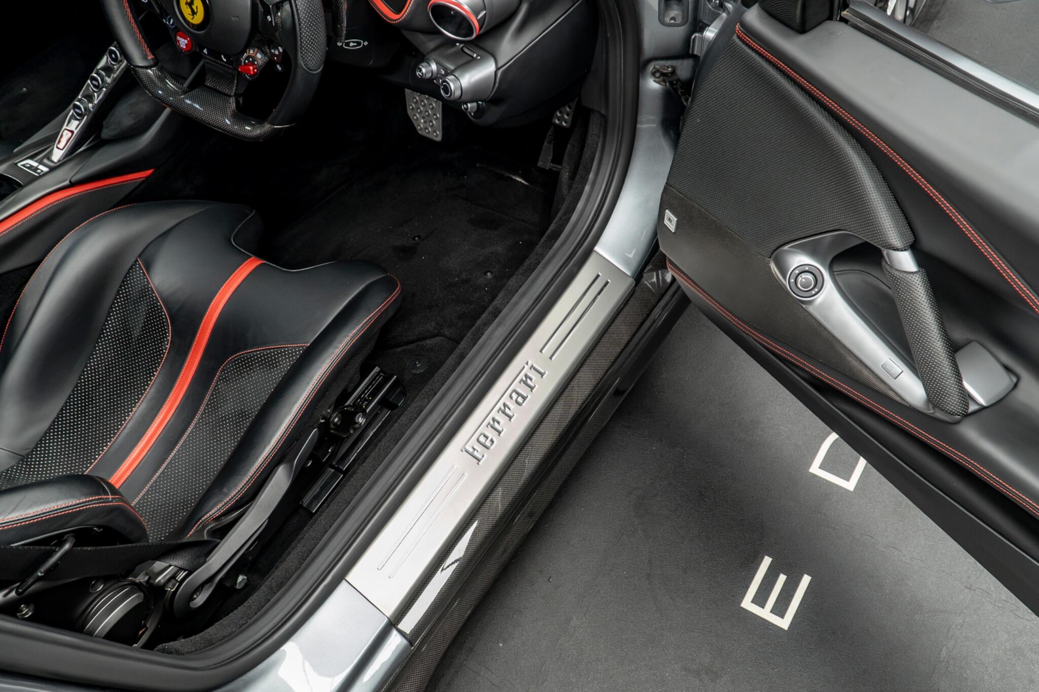 Ferrari 812 view 49