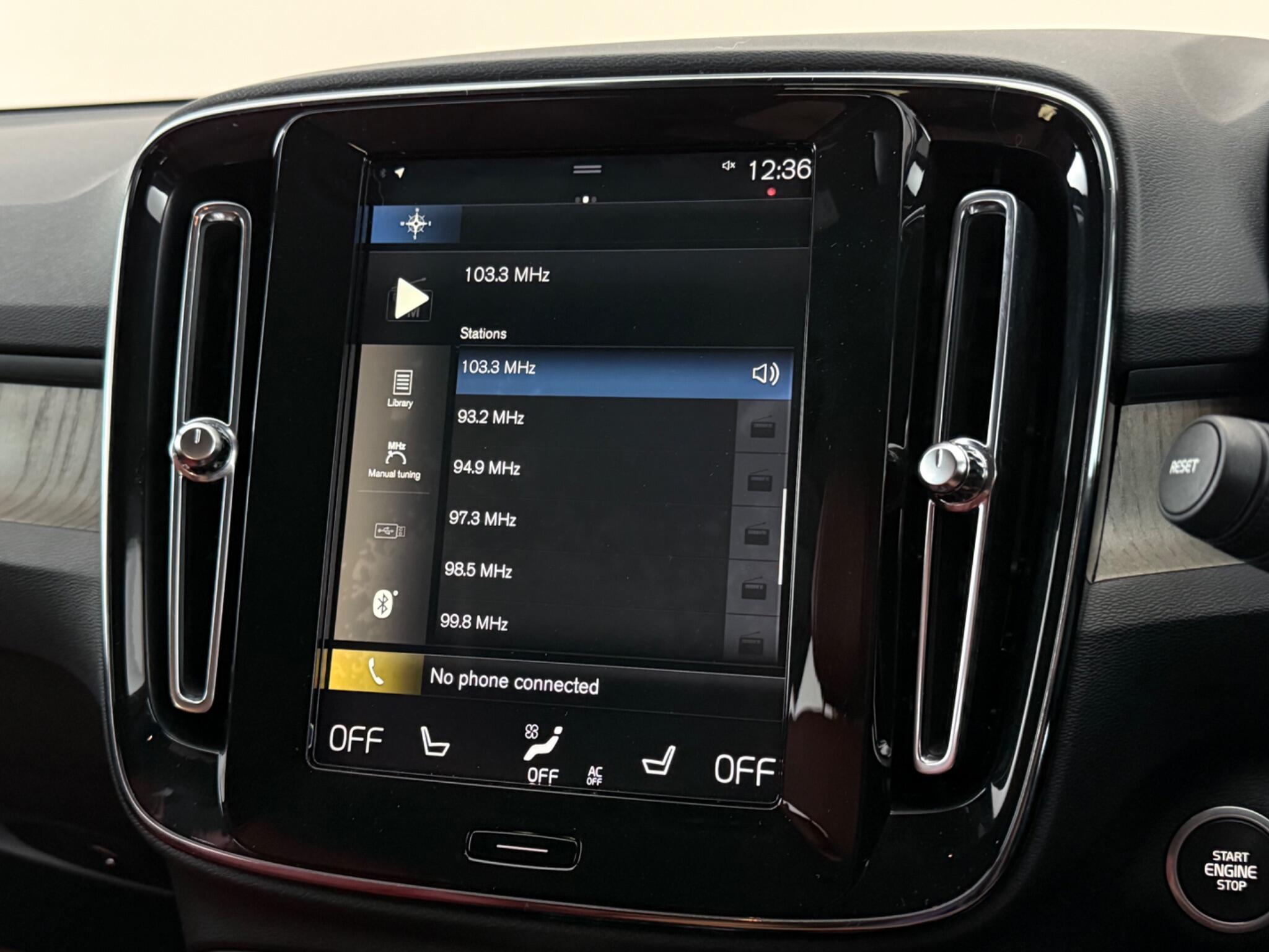 Volvo XC40 view 25