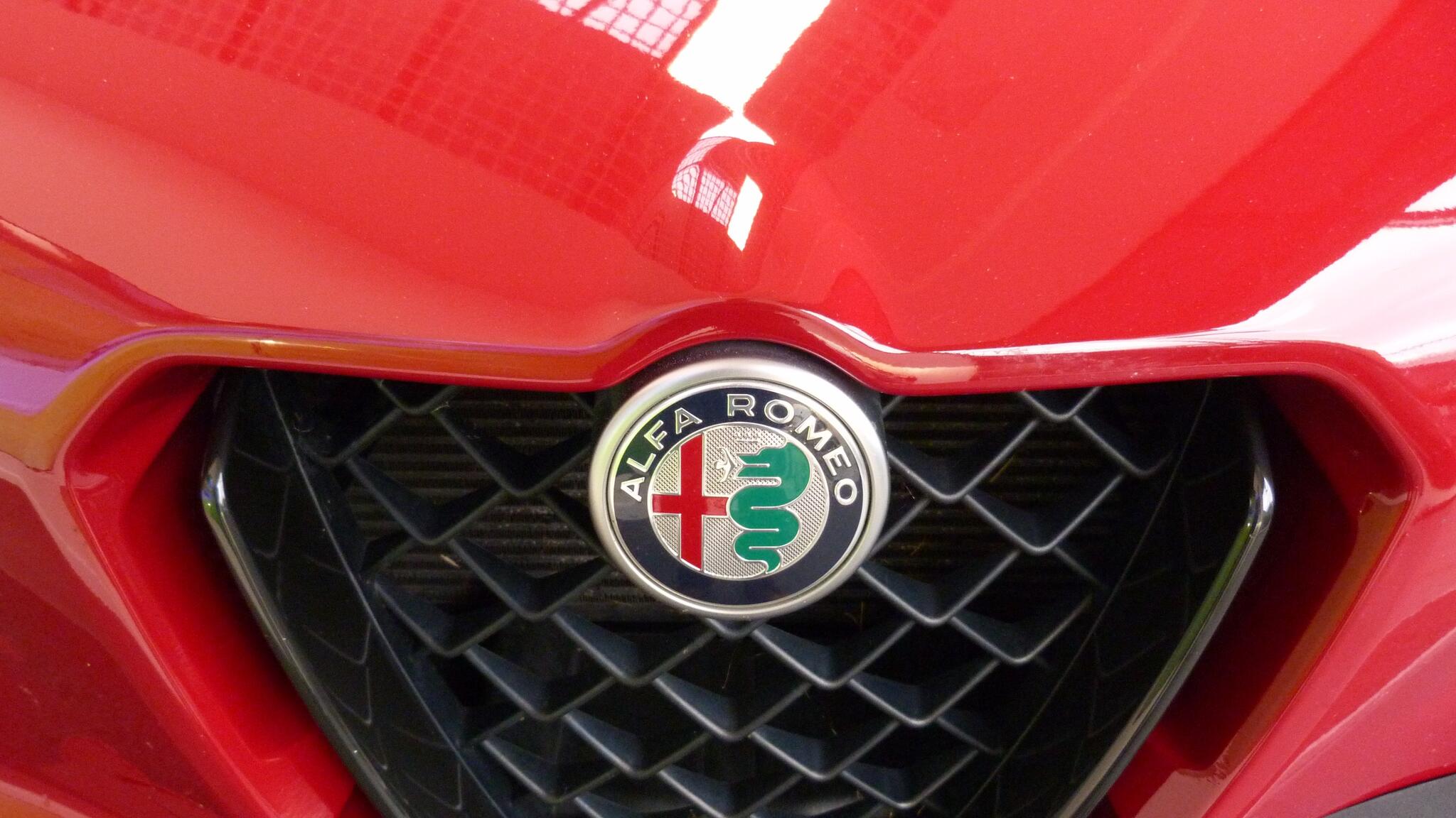 Alfa Romeo Stelvio view 39