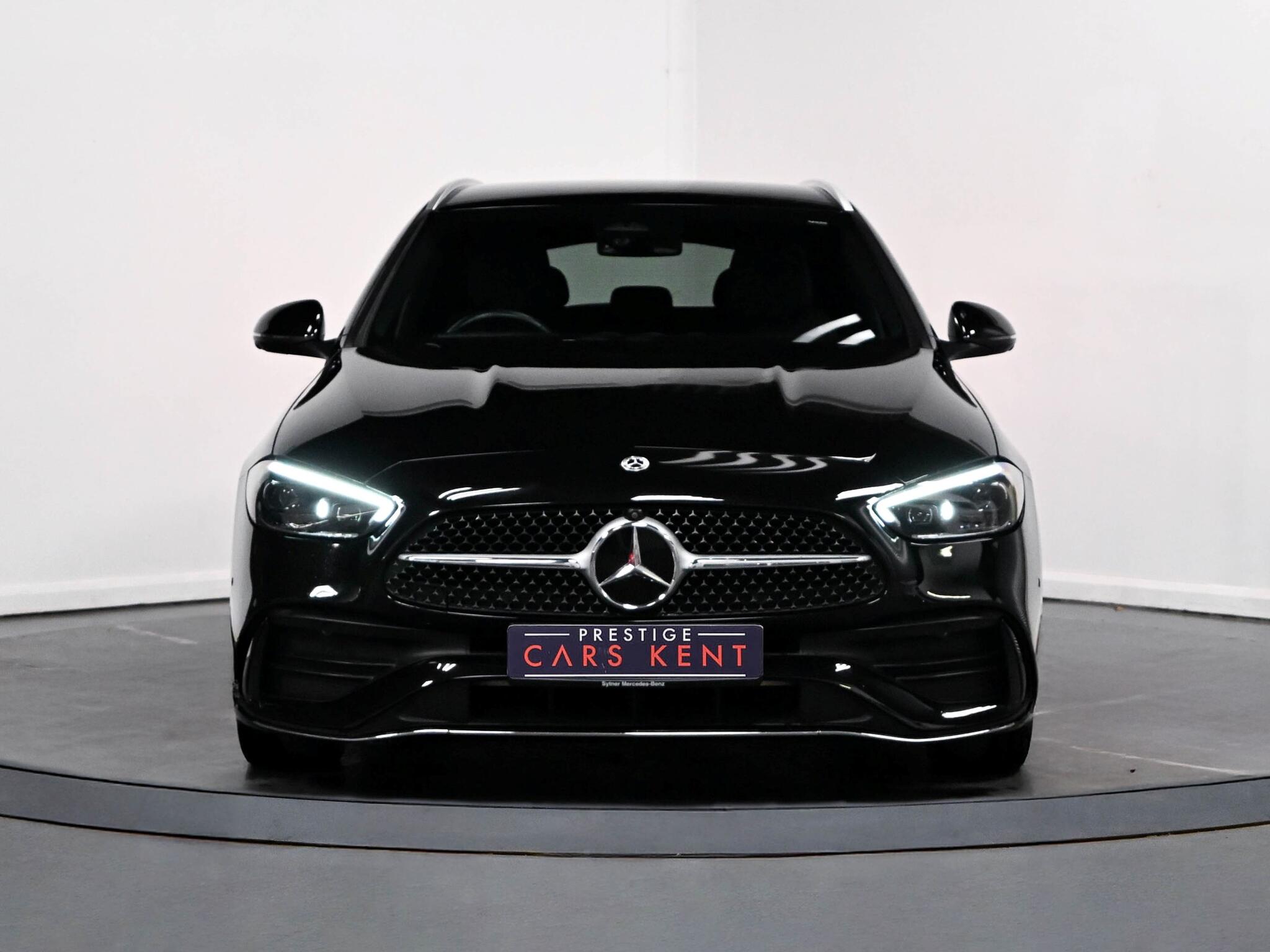 Mercedes-Benz C-Class view 34