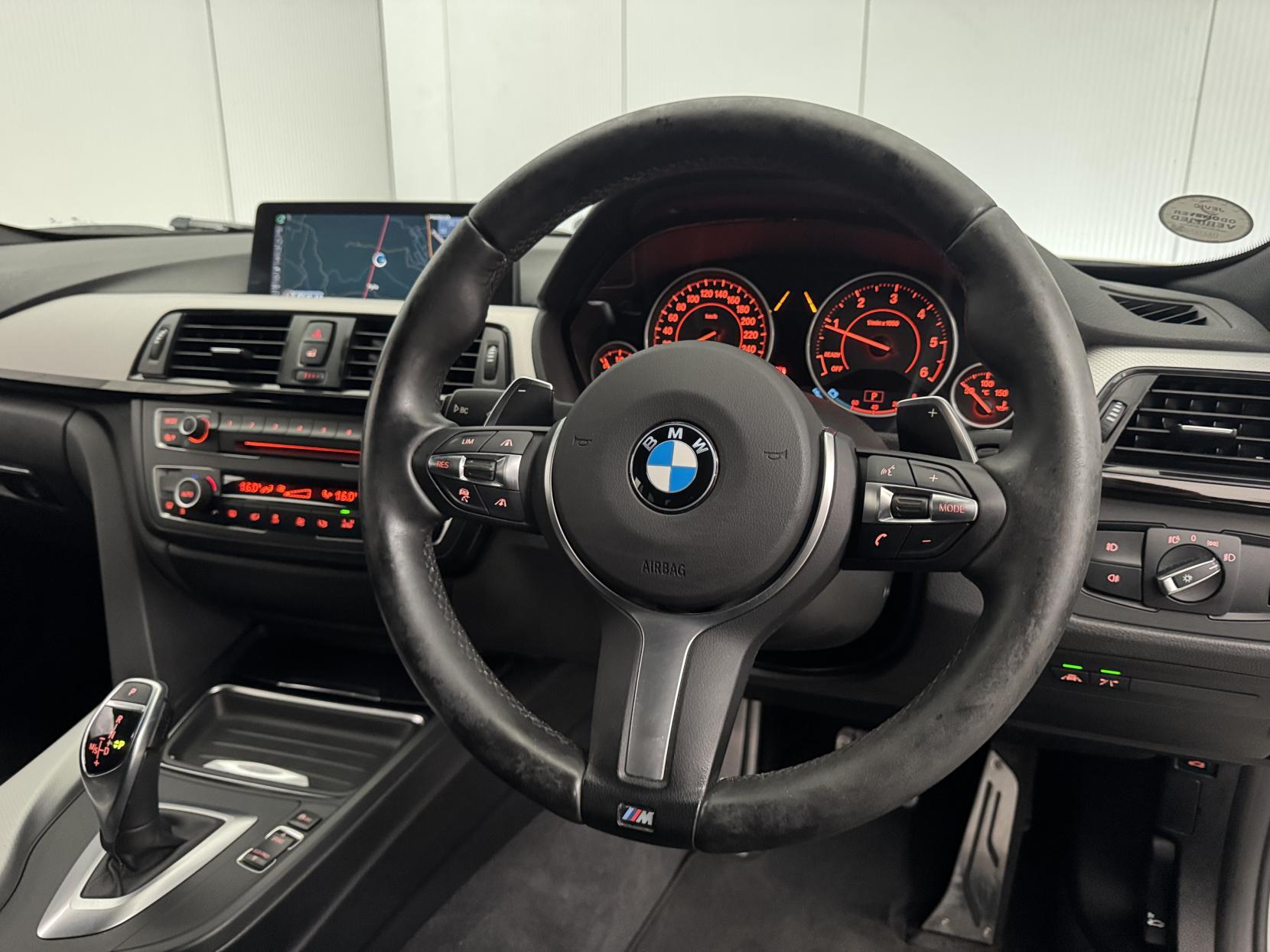 BMW 3 Series view 53