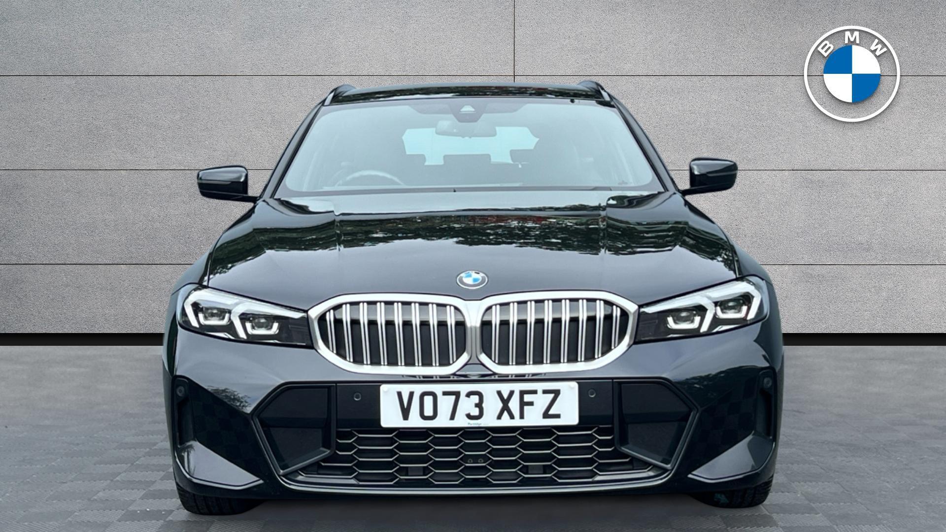 BMW 3 Series view 16