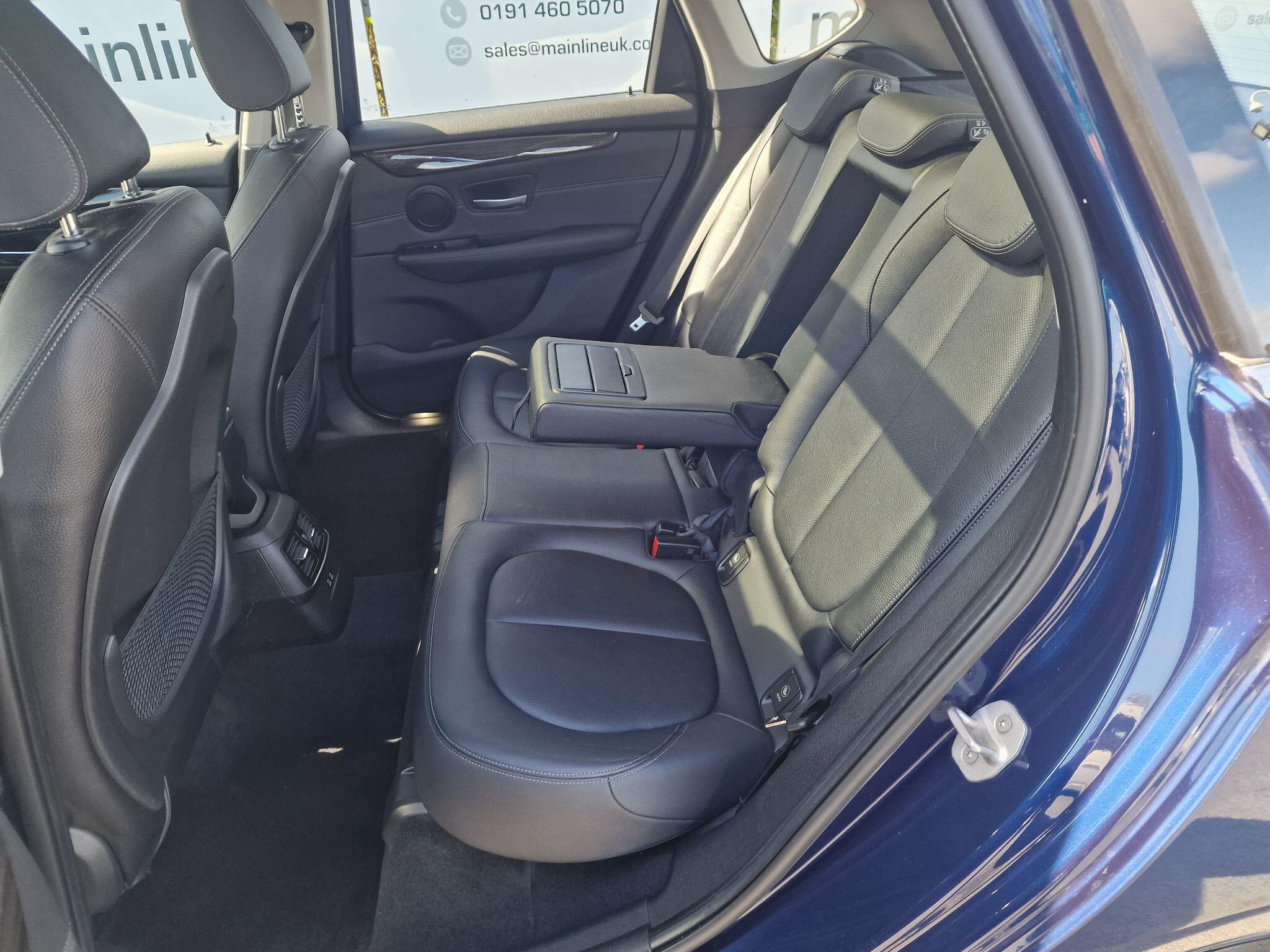 BMW 2 Series view 30
