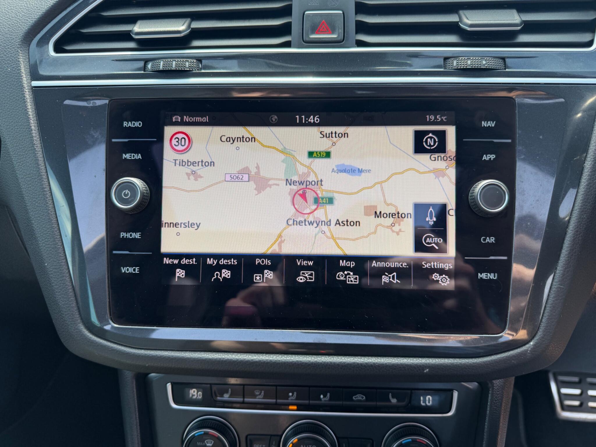 Volkswagen Tiguan view 76
