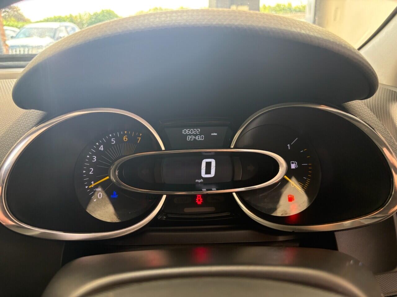 Renault Clio view 18