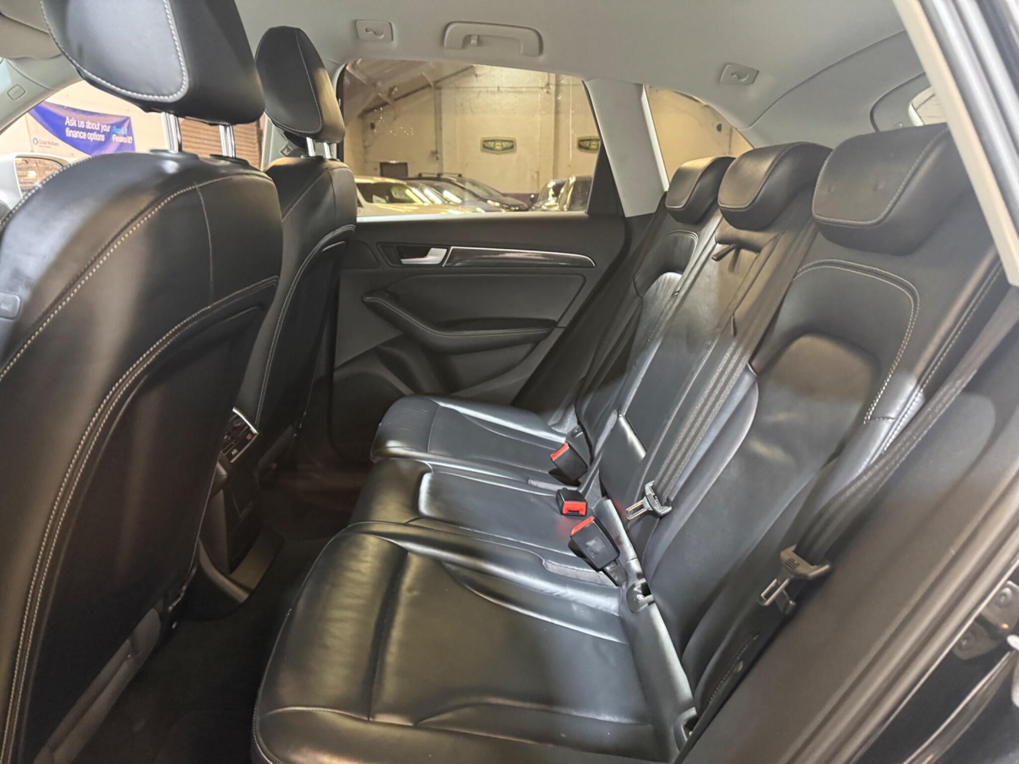 Audi SQ5 view 49