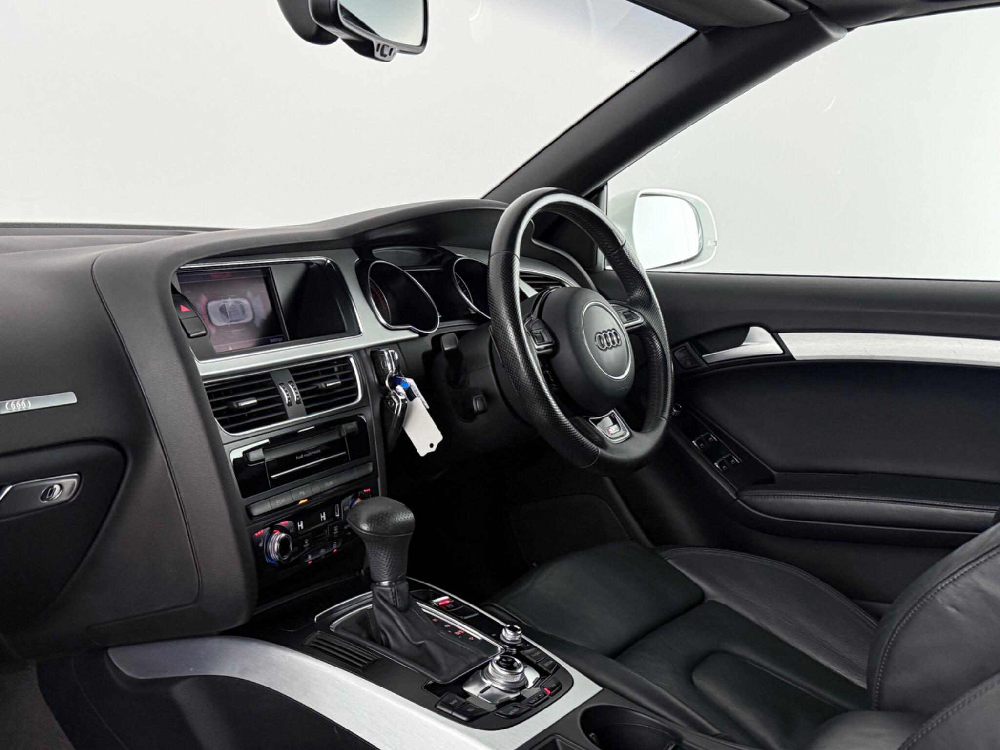 Audi A5 view 4