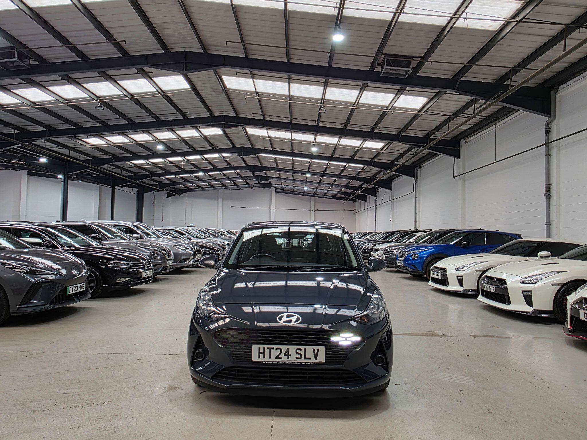 Hyundai I10 view 2