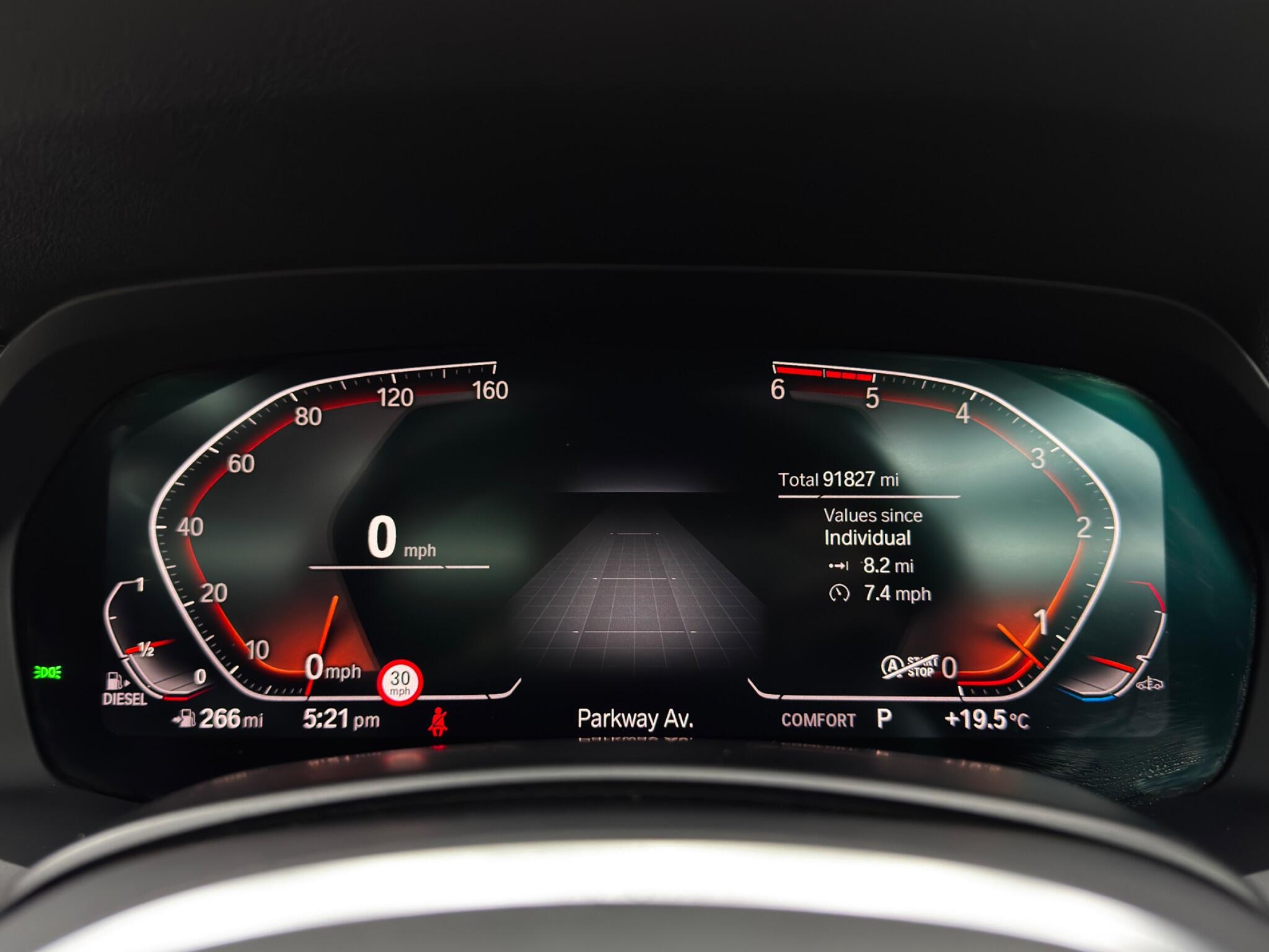 BMW X5 view 24