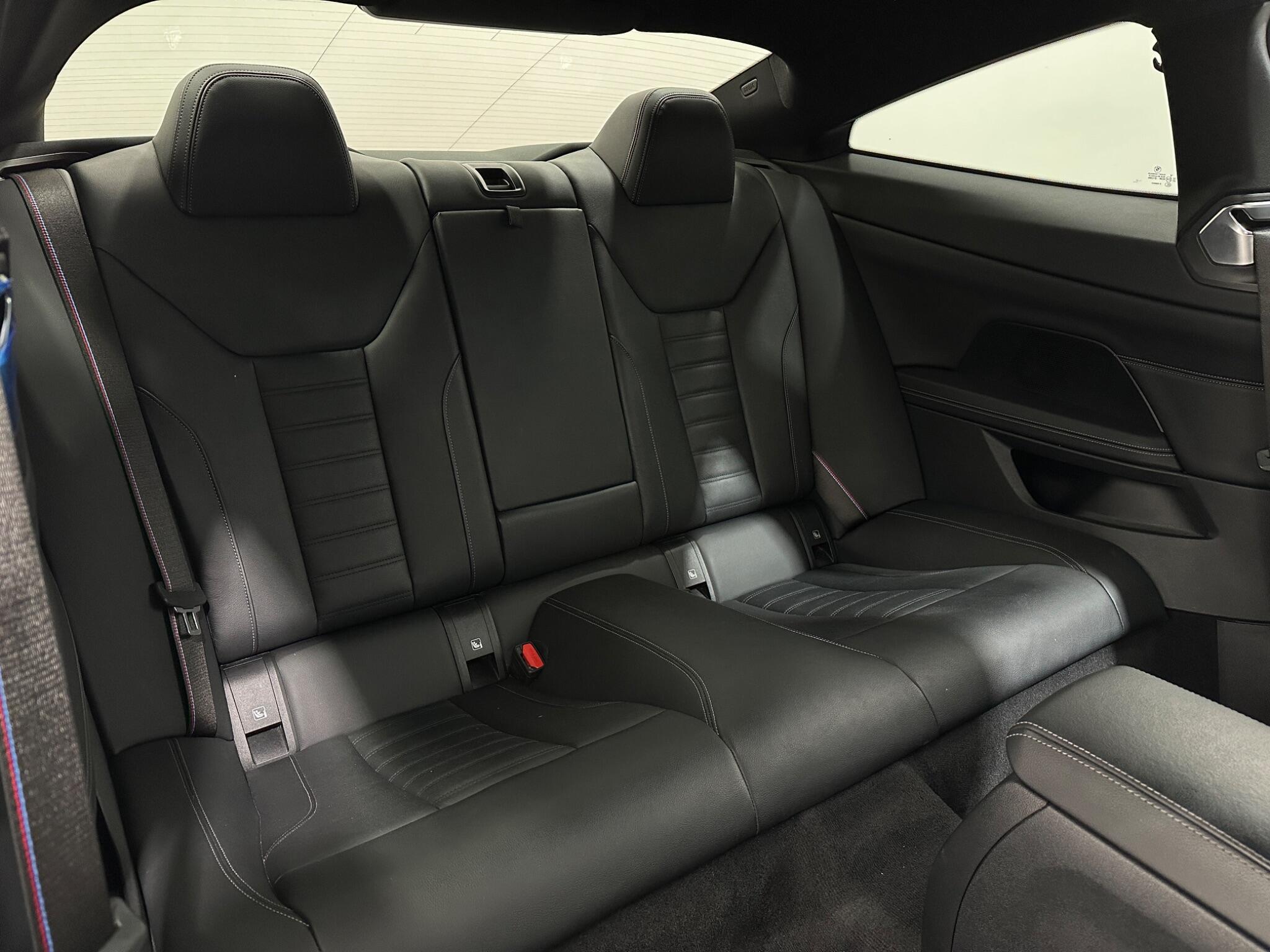 BMW 4 Series view 40