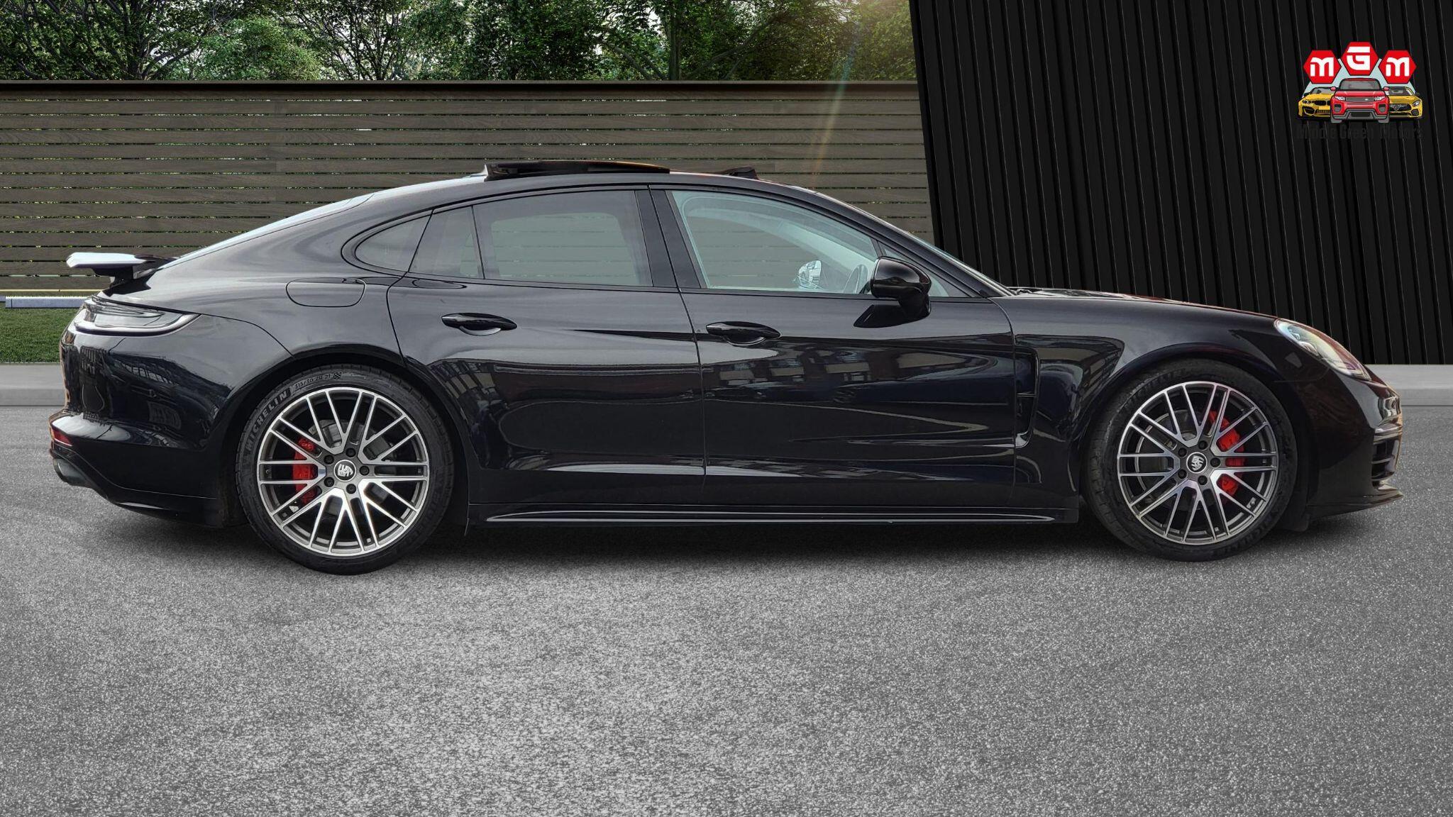 Porsche Panamera view 10