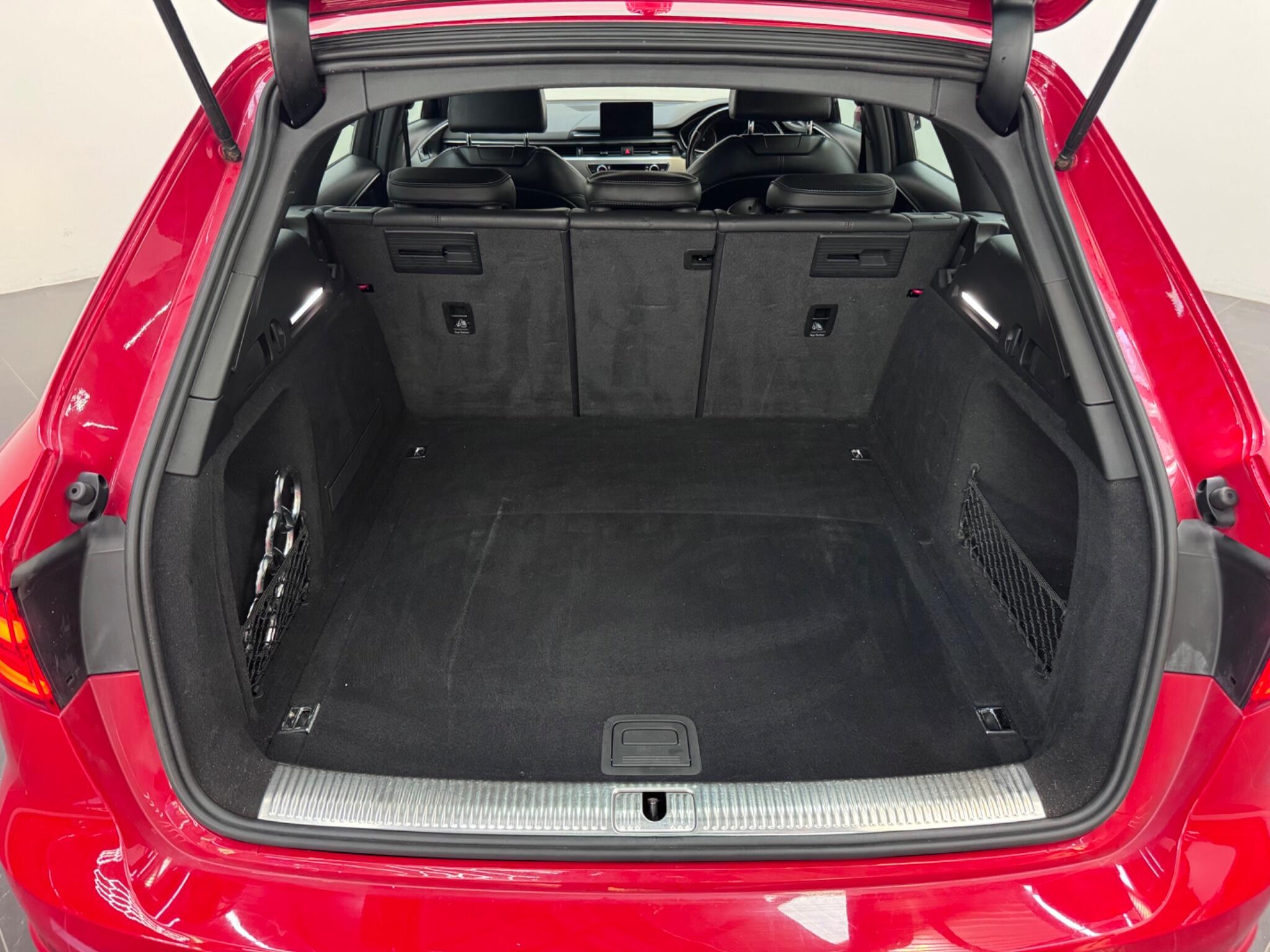 Audi A4 view 27