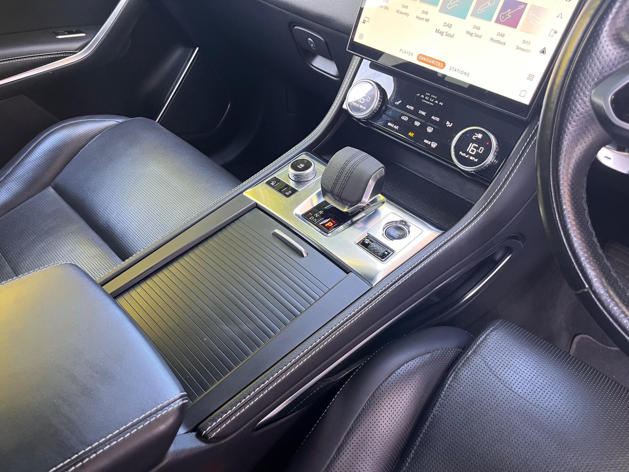 Jaguar F-Pace view 35