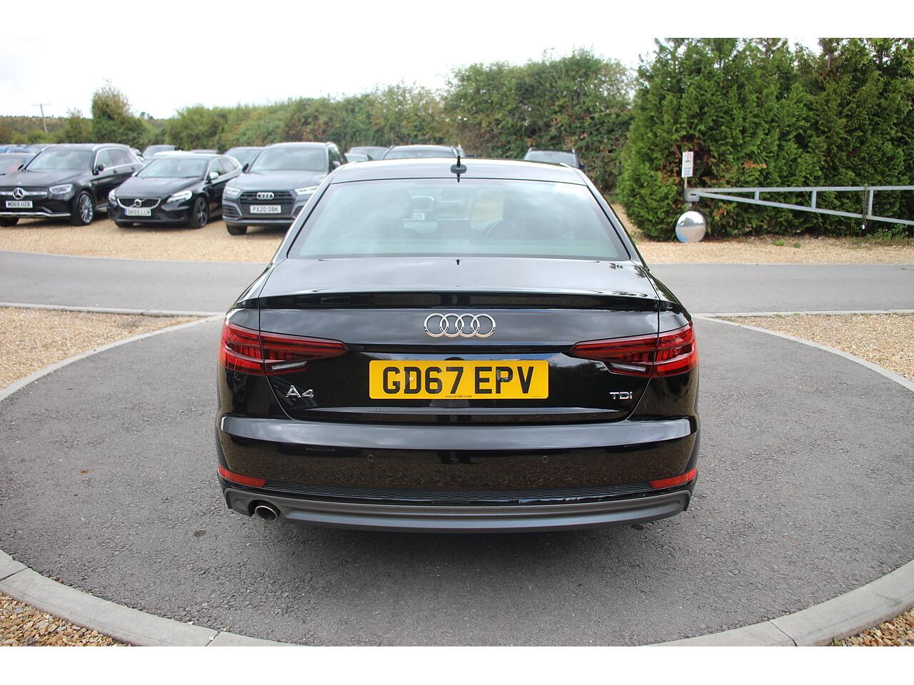 Audi A4 view 10