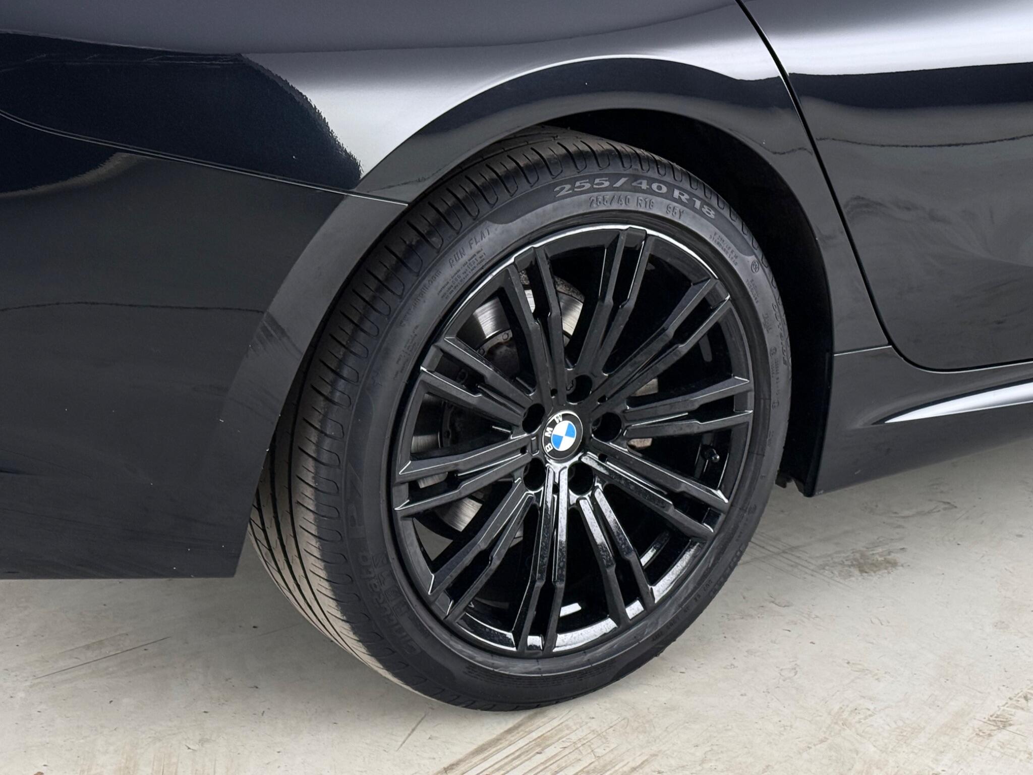 BMW 3 Series view 12