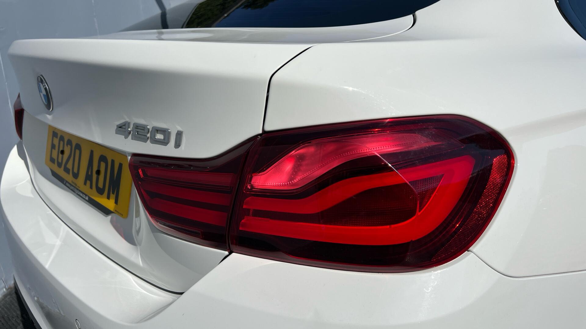 BMW 4 Series view 22