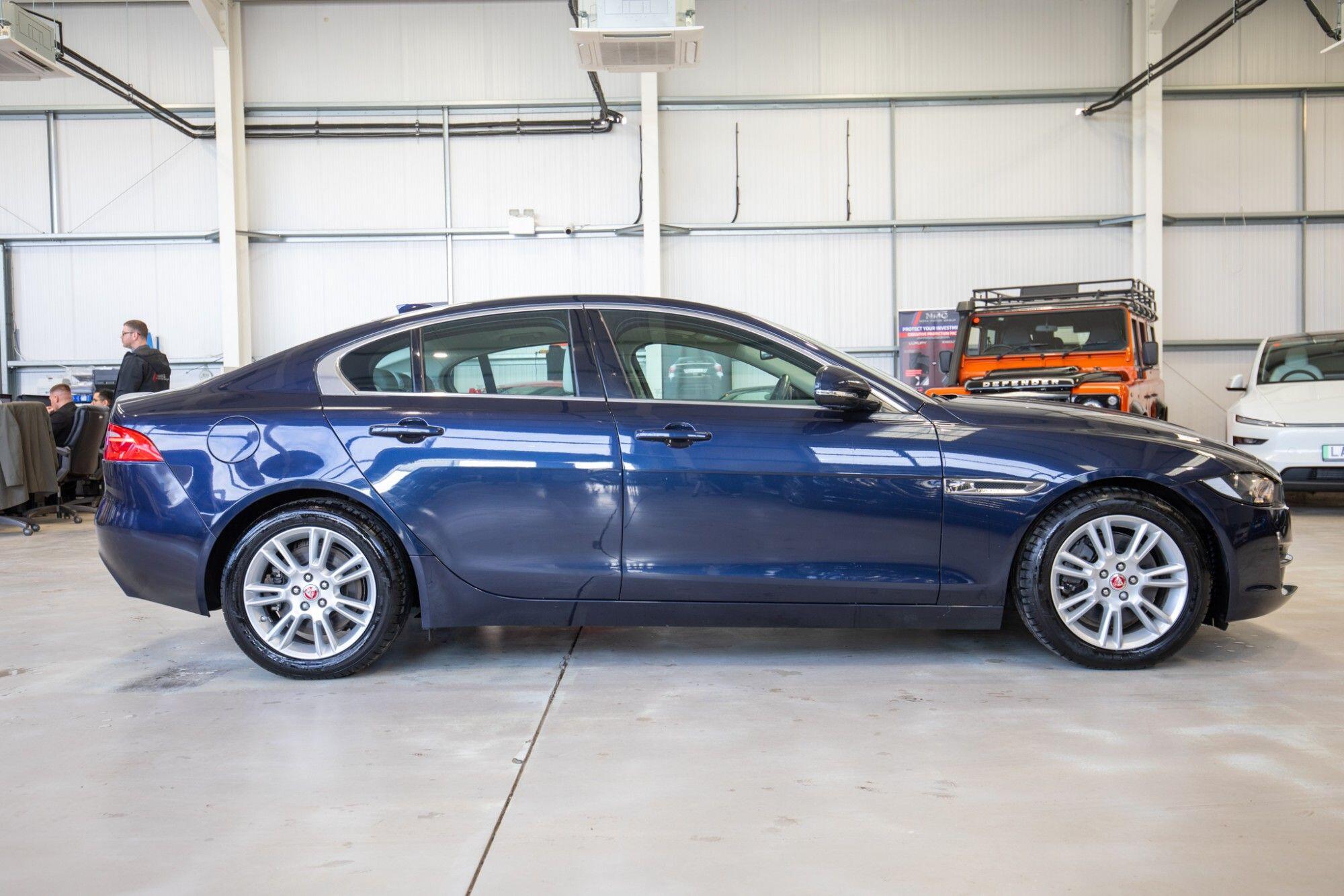 Jaguar Xe view 12
