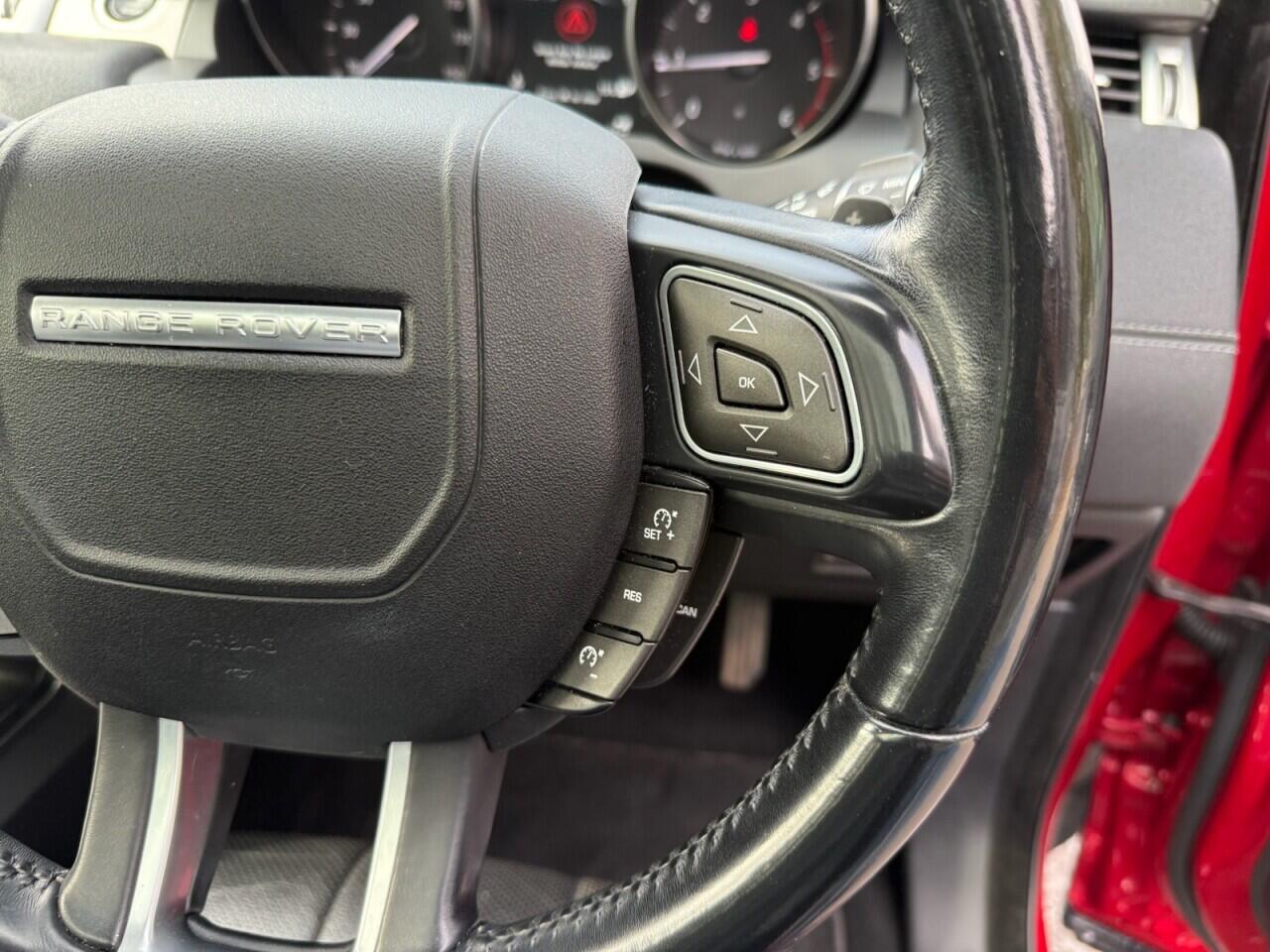 Land Rover Range Rover Evoque view 18