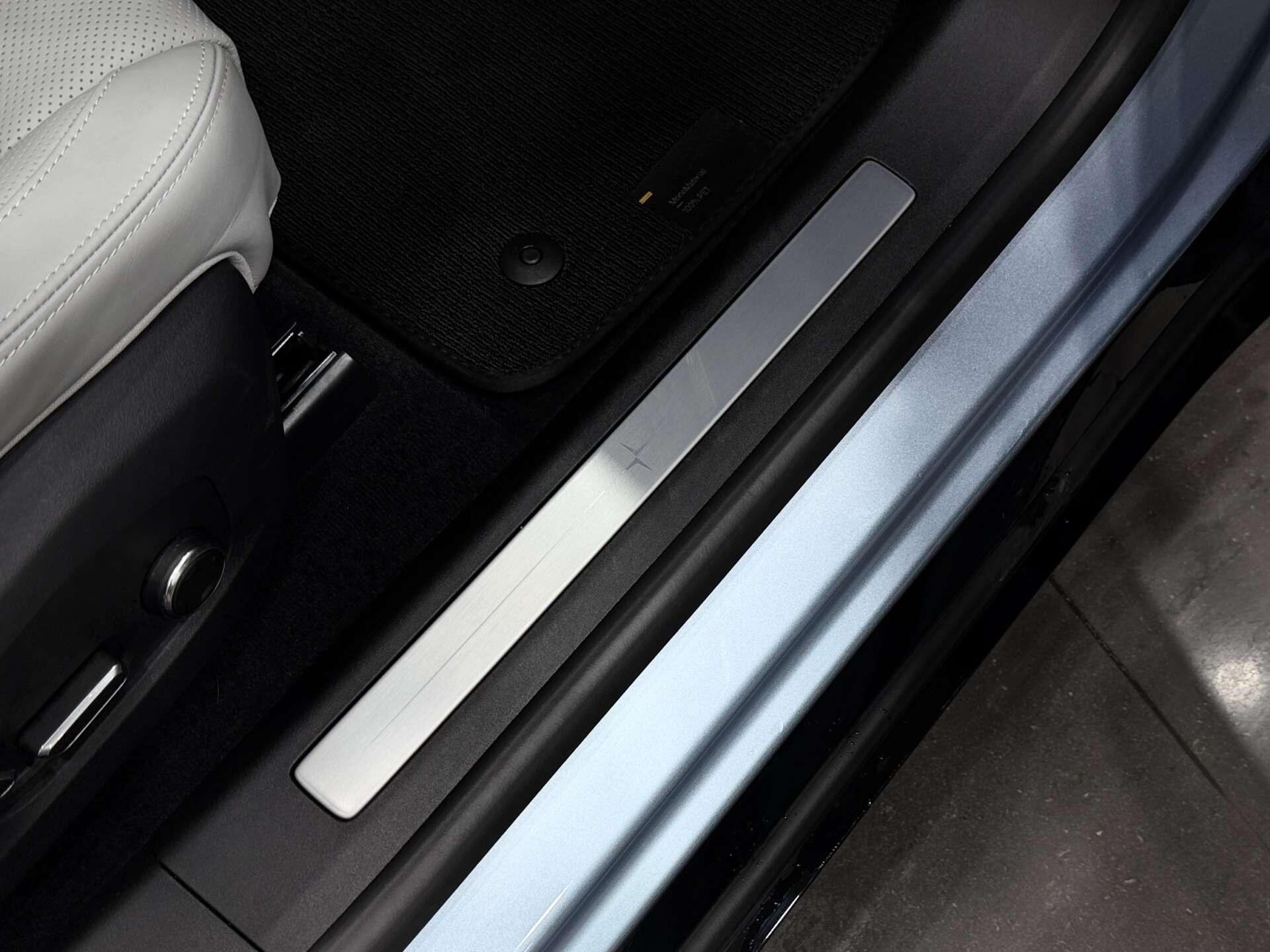 Polestar 4 view 36