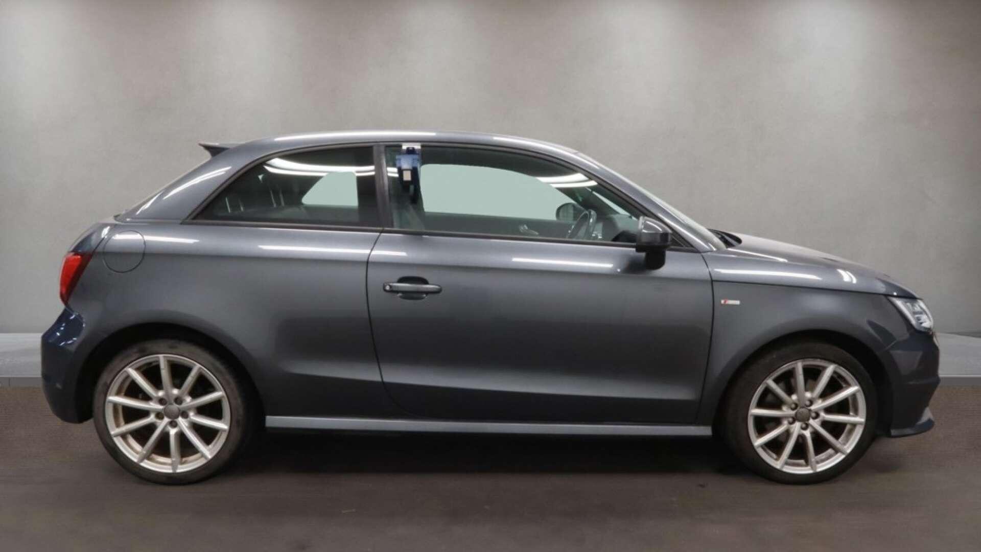 Audi A1 view 10