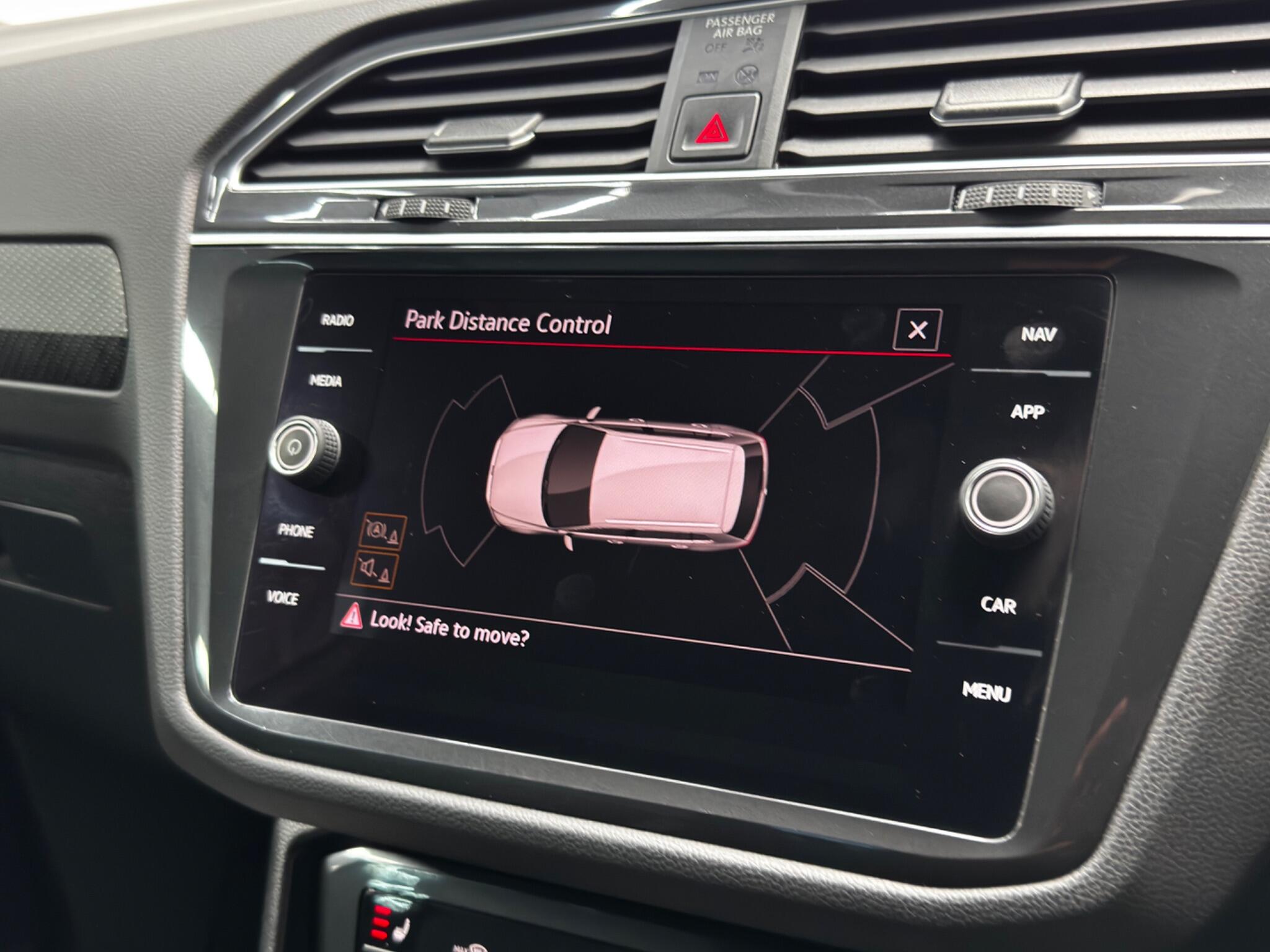 Volkswagen Tiguan view 14