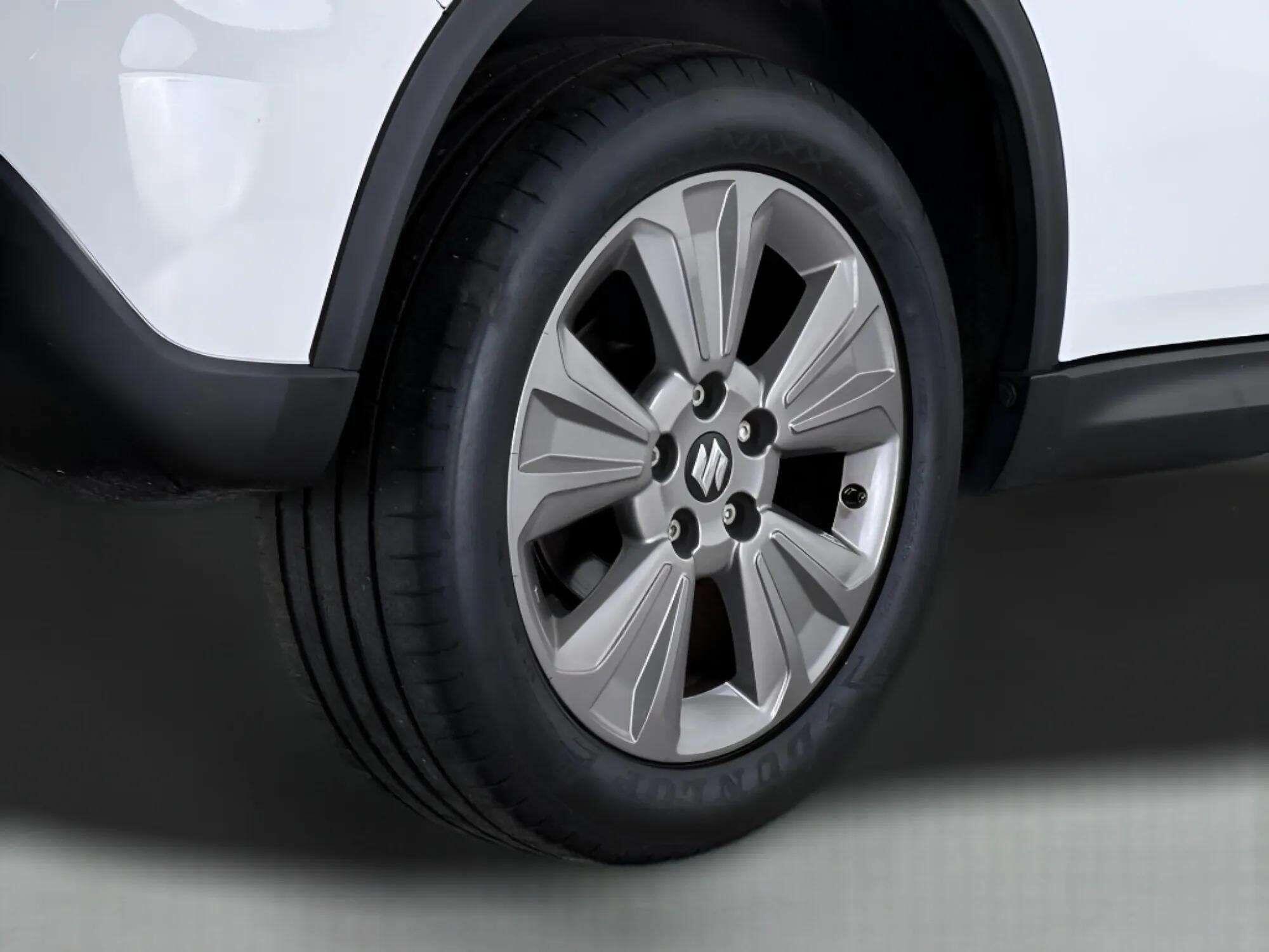 Suzuki Vitara view 11