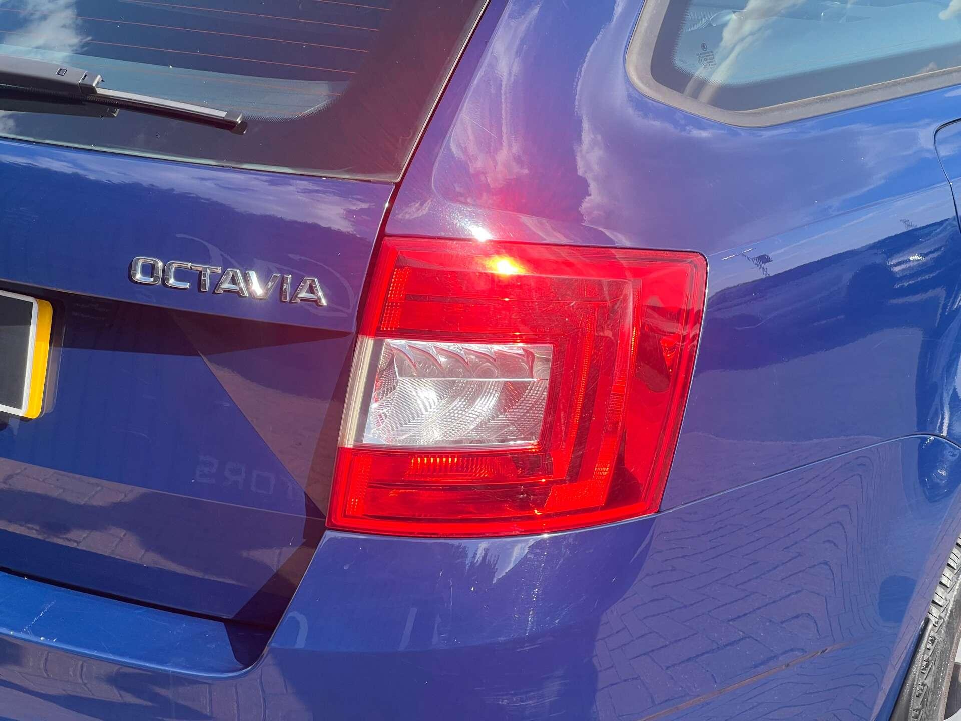 Skoda Octavia view 8