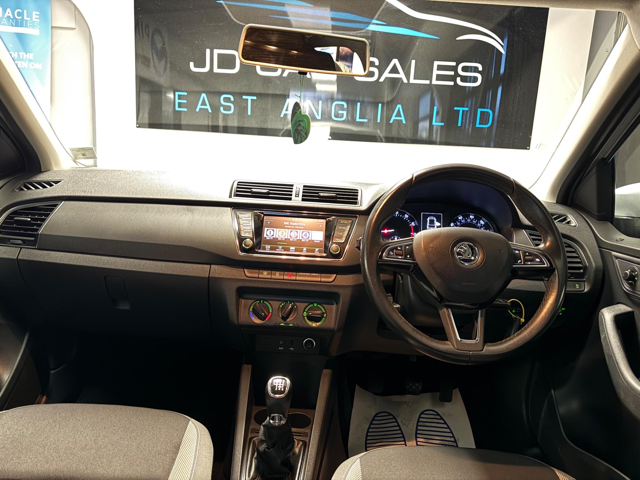 2016 Skoda Fabia 1.2 TSI SE Euro 6 (s/s) 5dr • 33,000 miles image 23