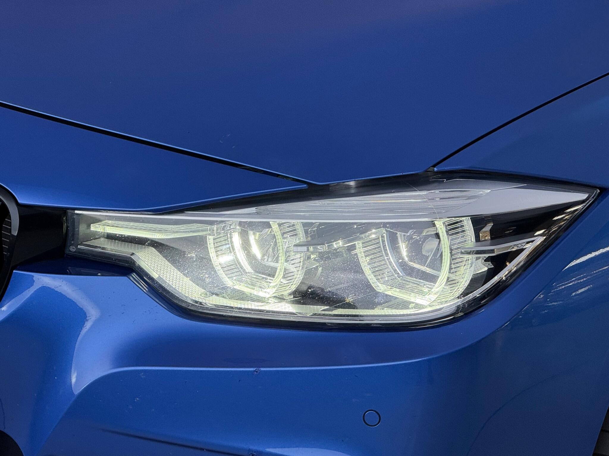 BMW 3 Series view 12