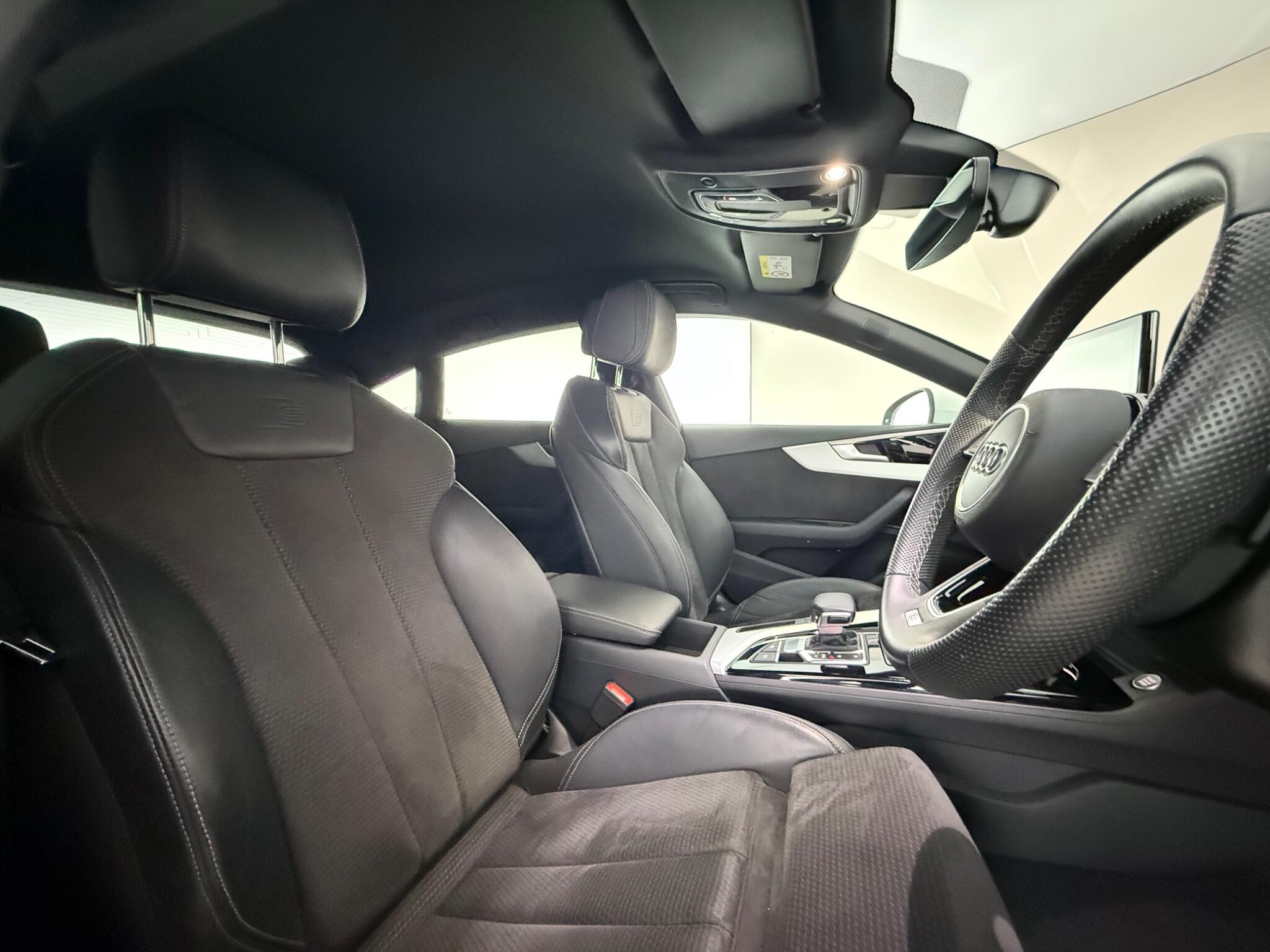 Audi A5 view 36