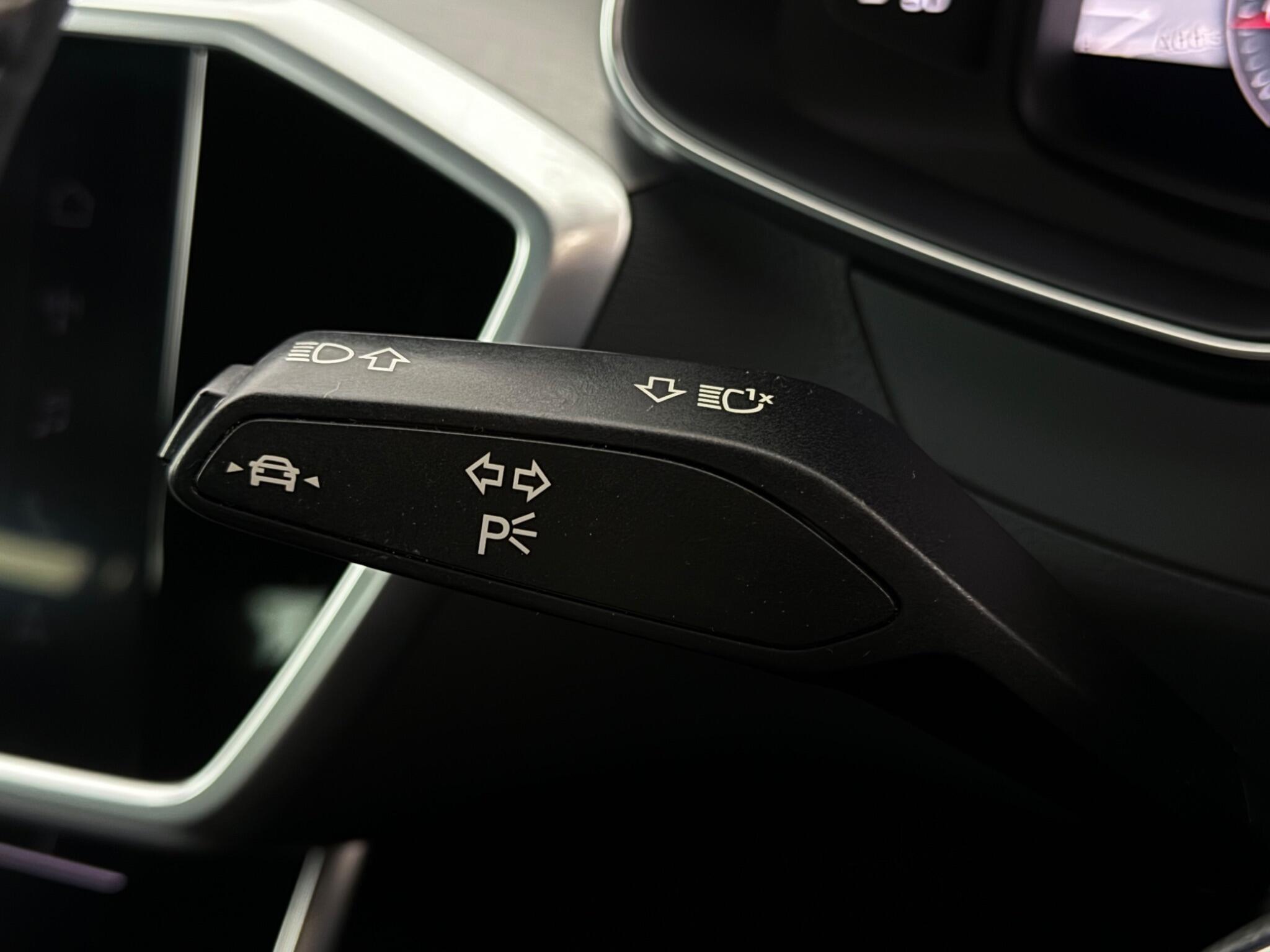 Audi A6 view 18