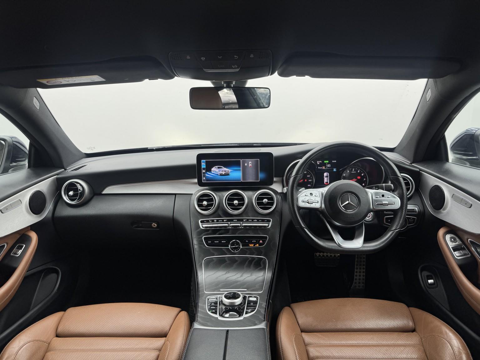 Mercedes-Benz C-Class view 13