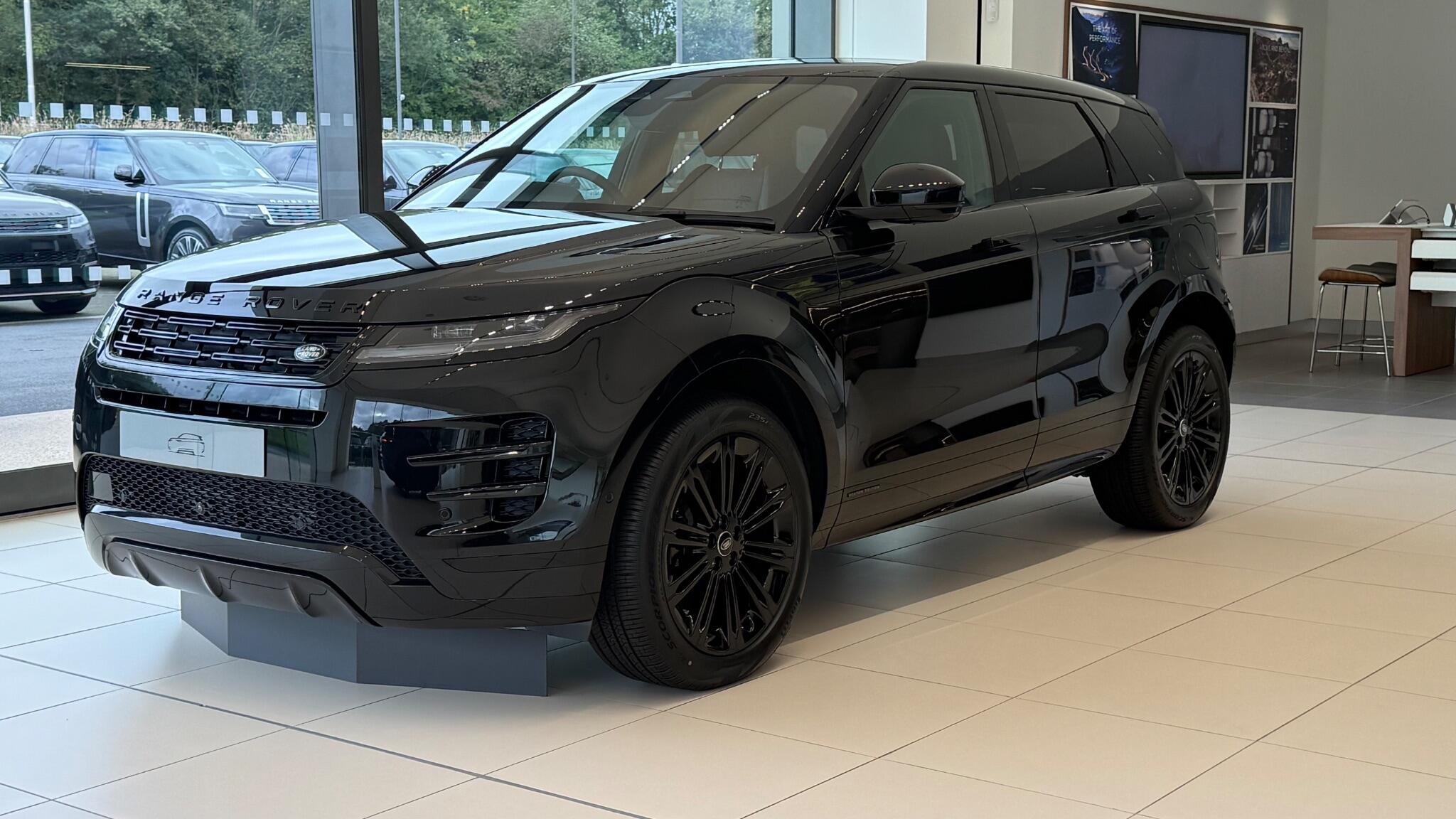 Land Rover Range Rover Evoque view 3