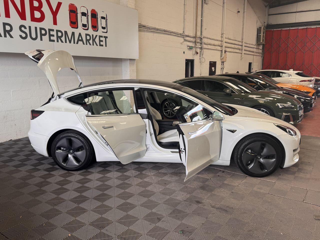 Tesla Model 3 view 13