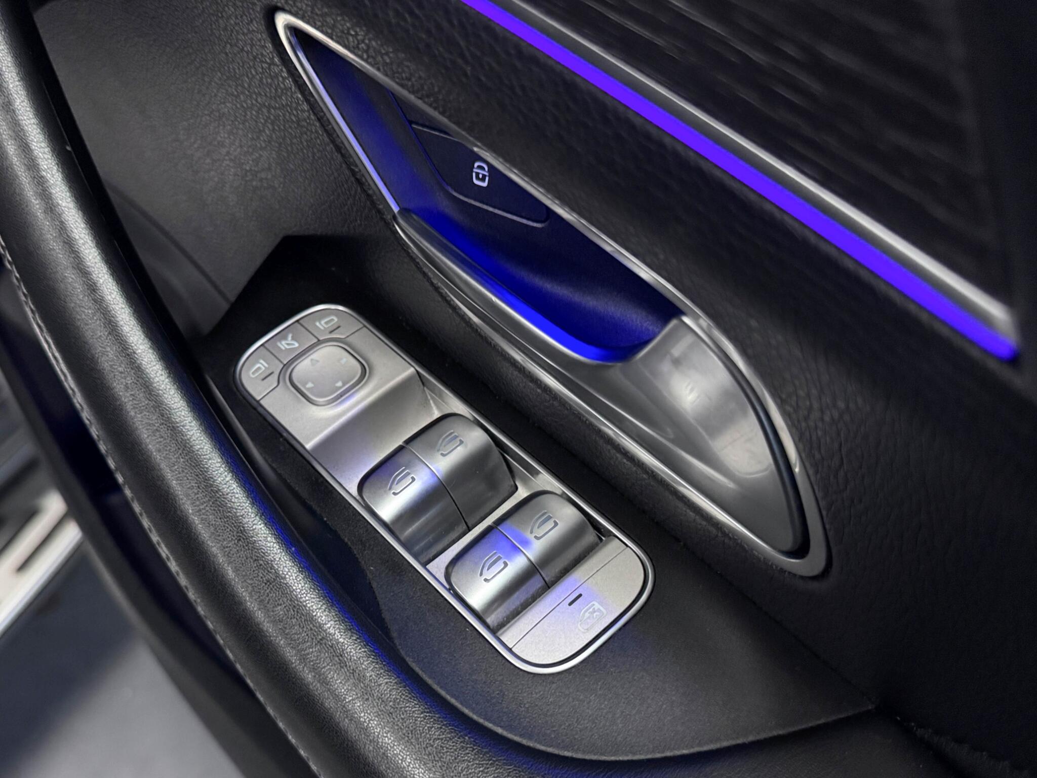 Mercedes-Benz GLE view 16