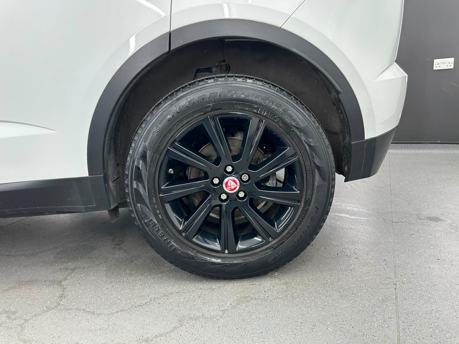 Jaguar E-Pace view 18