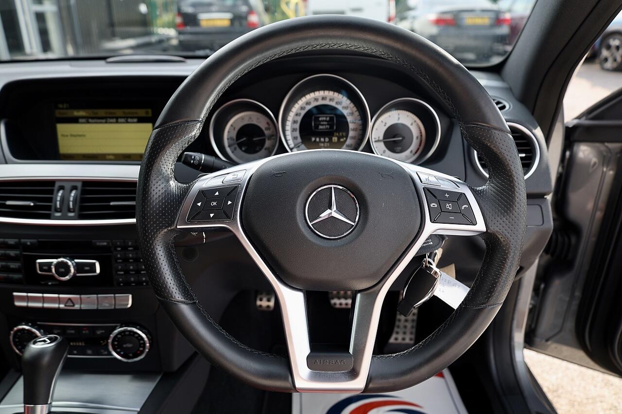 Mercedes-Benz C Class view 31